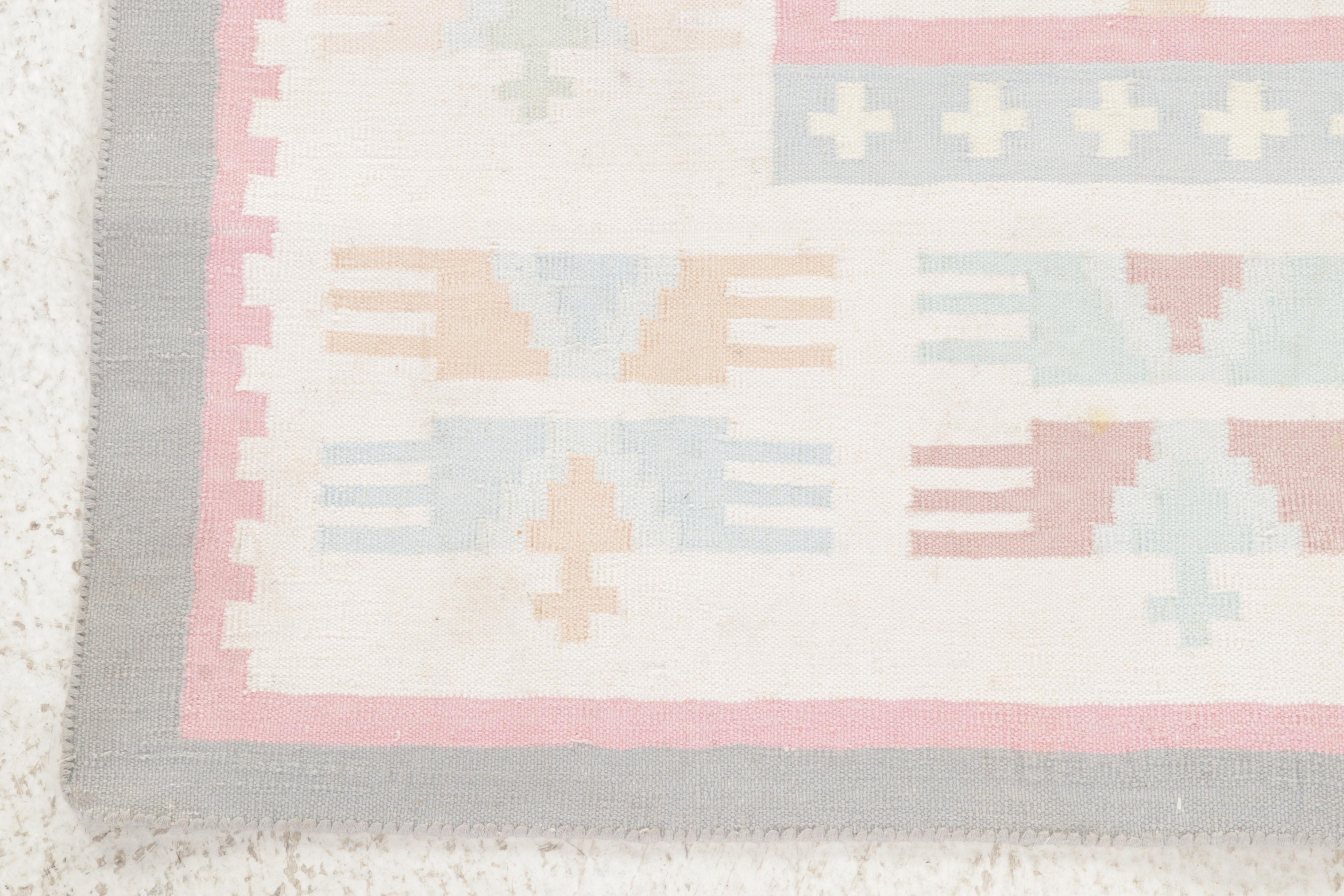 2'6 x 3'10 Handwoven Indian Dhurrie Accent Rug, 2010s