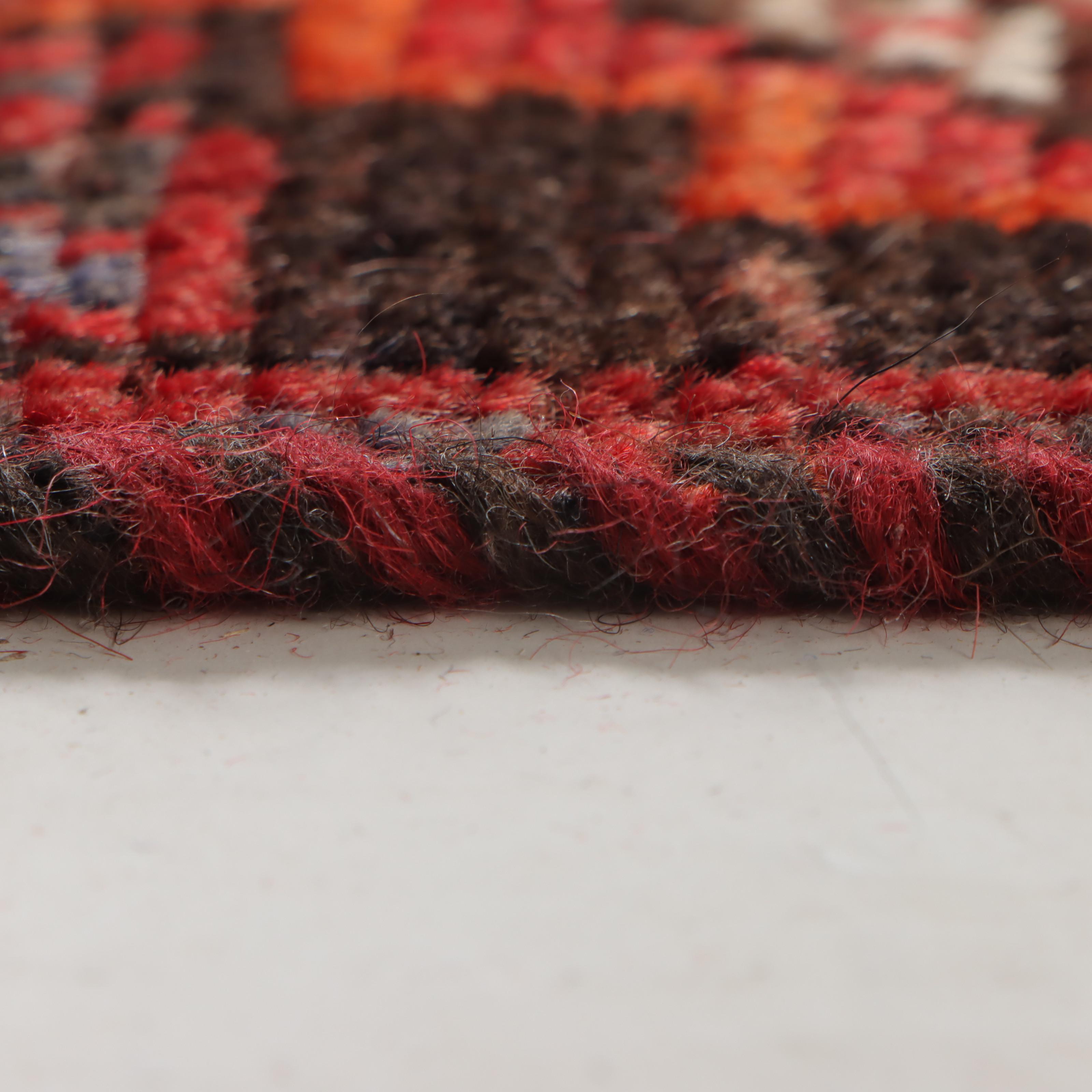 4'3 x 7'6 Hand-Knotted Persian Qashqai Area Rug