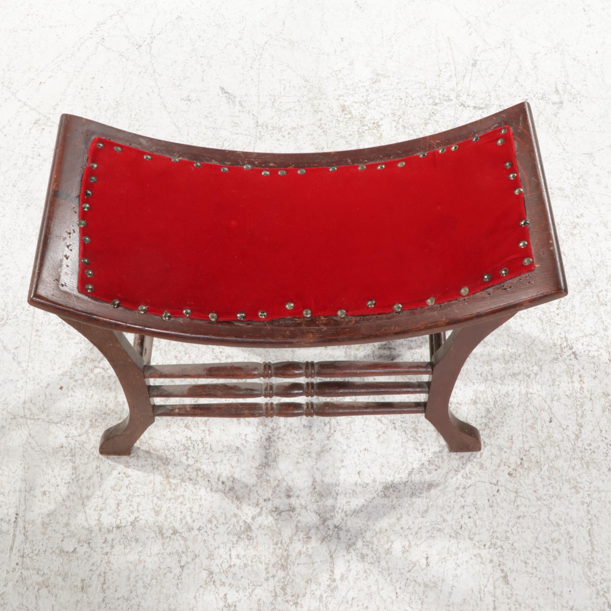 Arts & Crafts Bentwood Low Saddle Stool, Early 20th Century