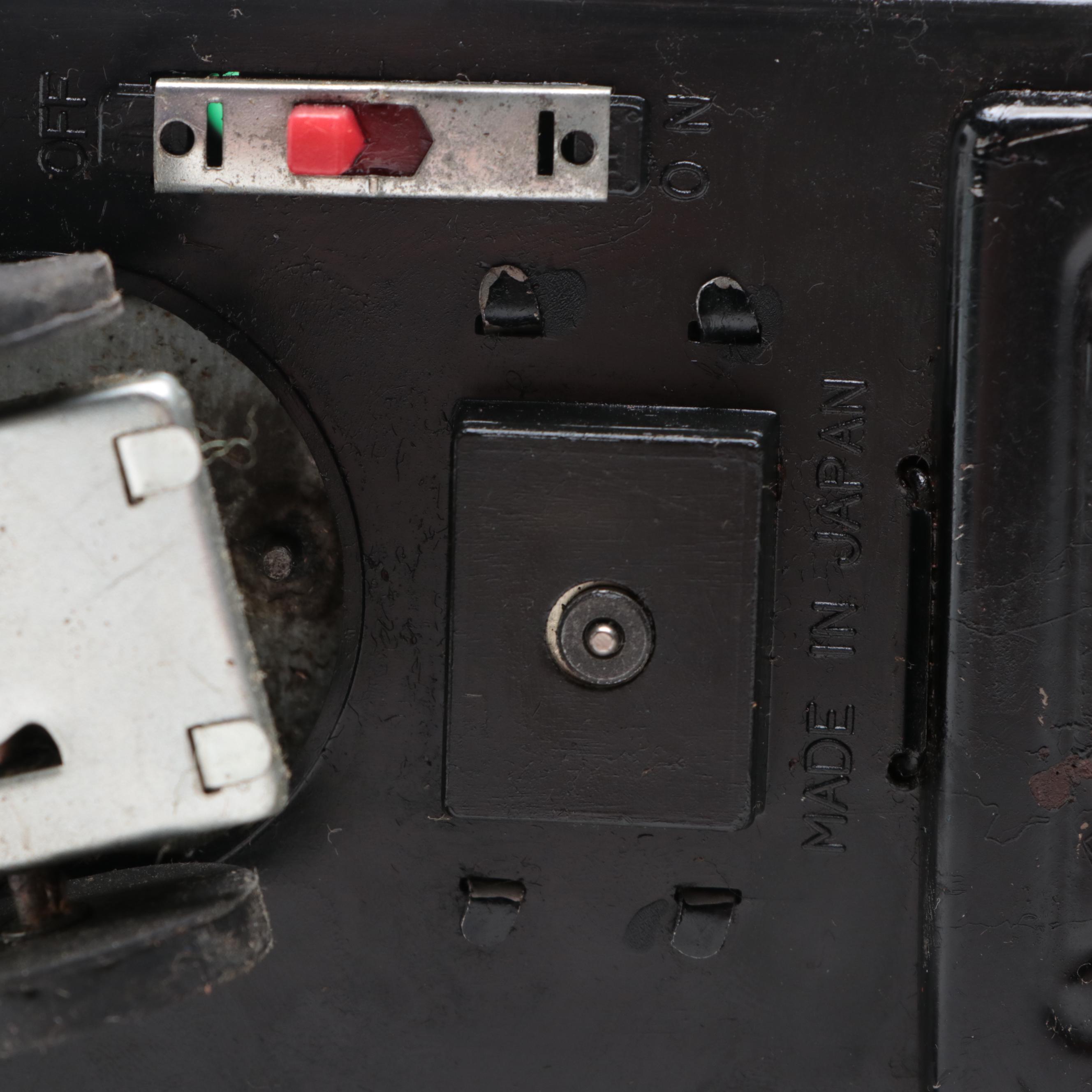 Nomura Shaking Antique Car With Porsche 935 Turbo Police Toy Car