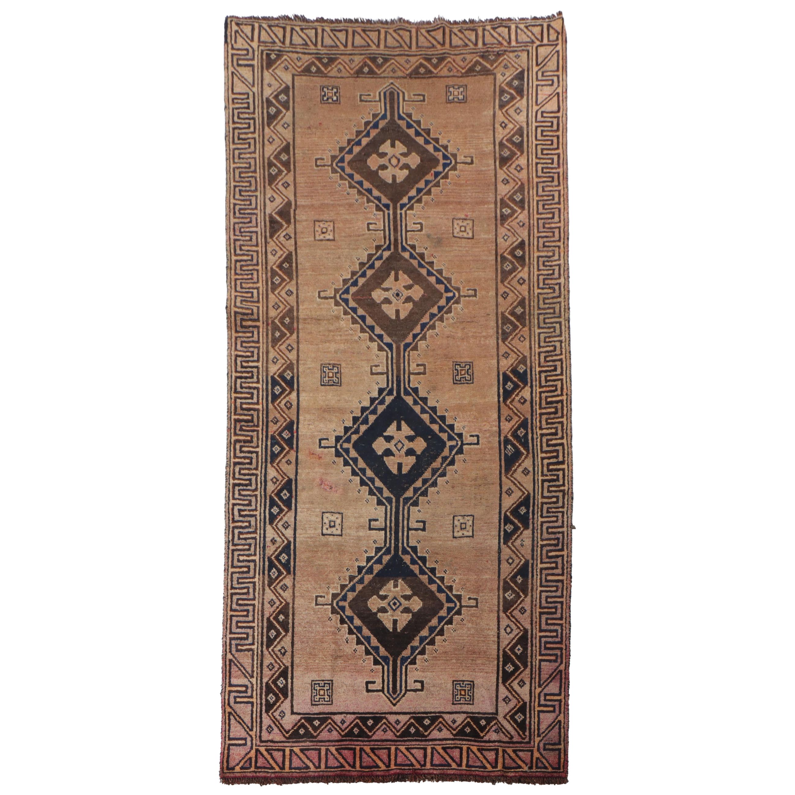 3'11 x 9'4 Hand-Knotted Persian Shiraz Long Rug
