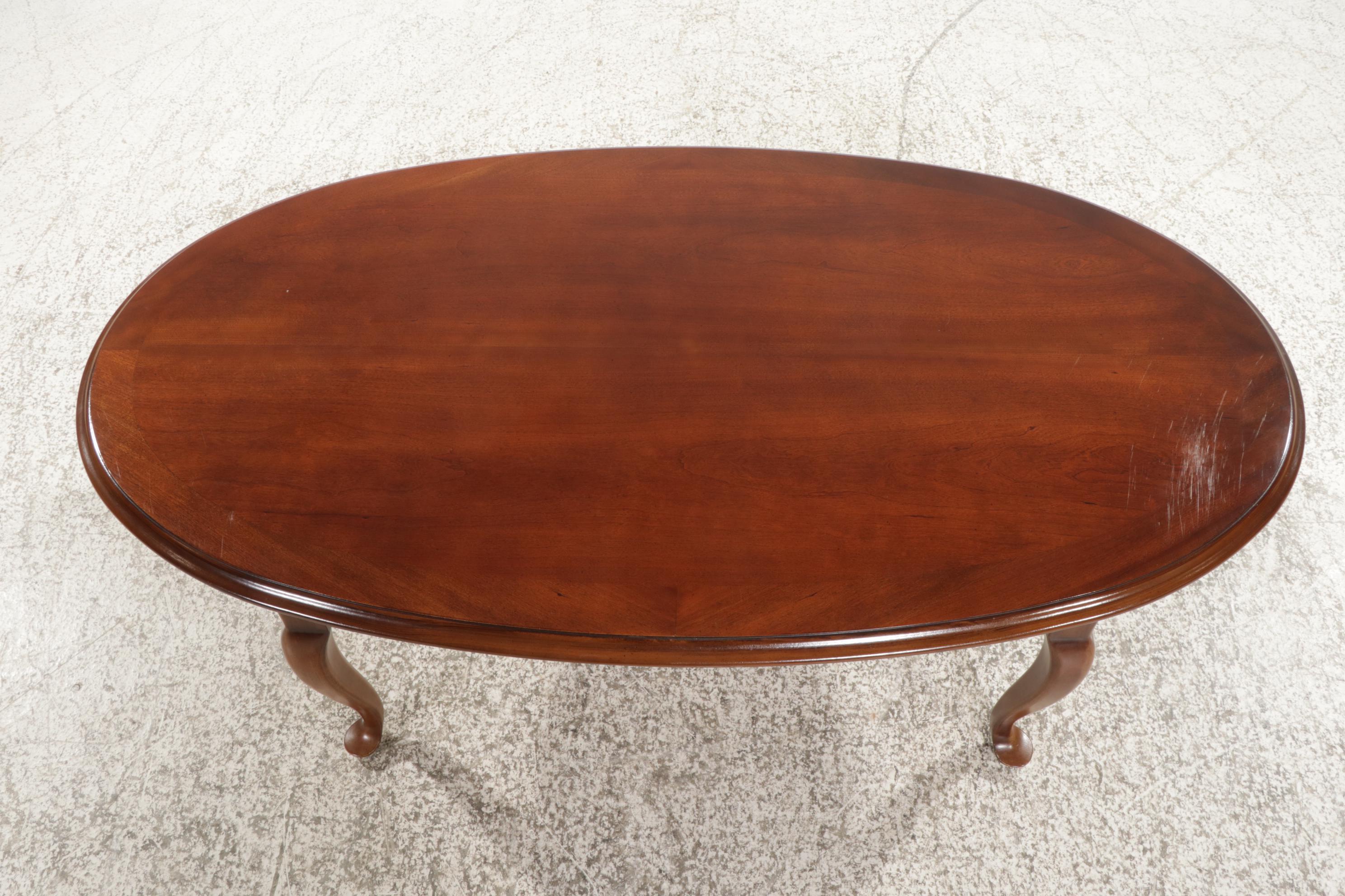 Lane Queen Anne Style Walnut Oval Coffee Table, Late 20th Century