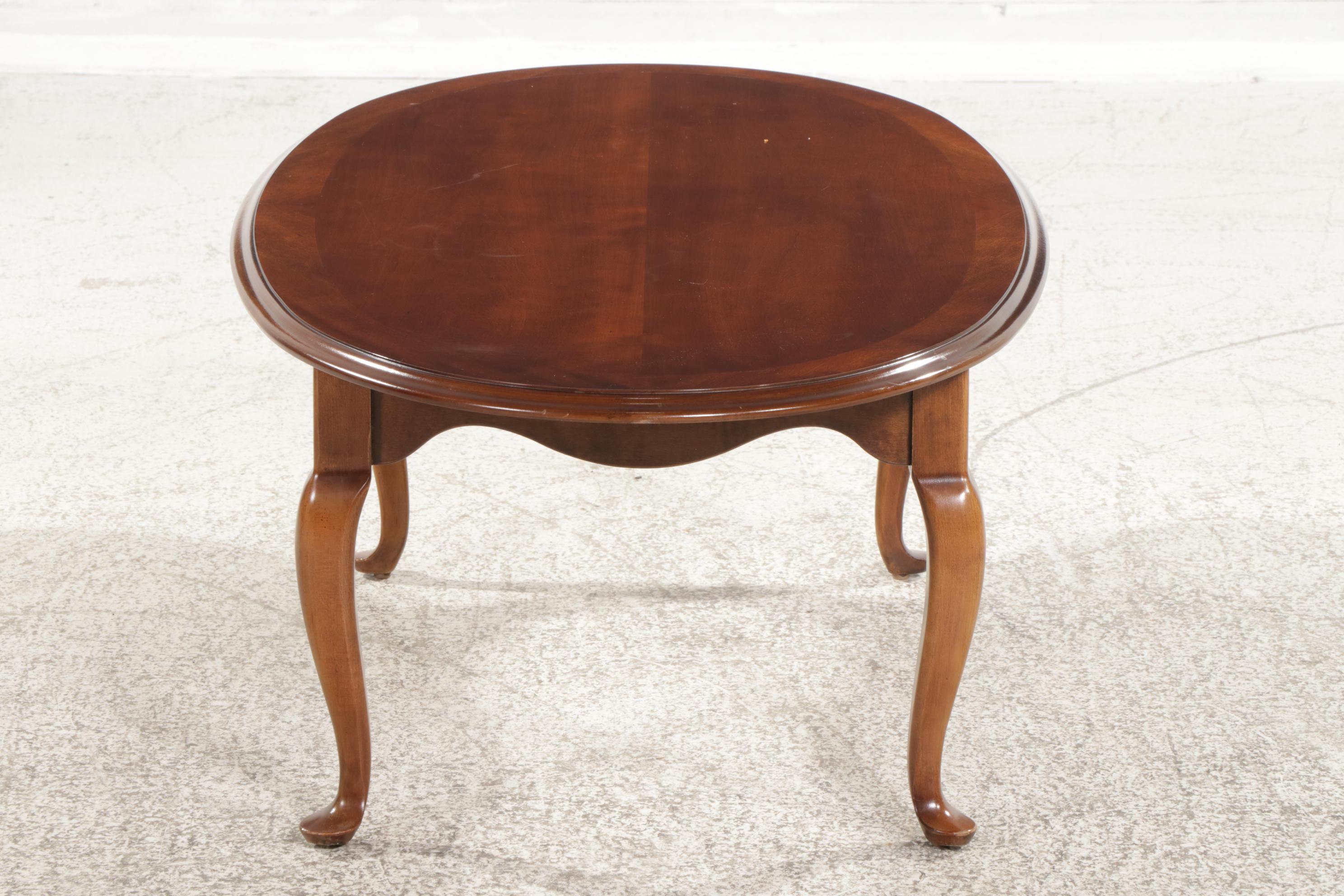 Lane Queen Anne Style Walnut Oval Coffee Table, Late 20th Century