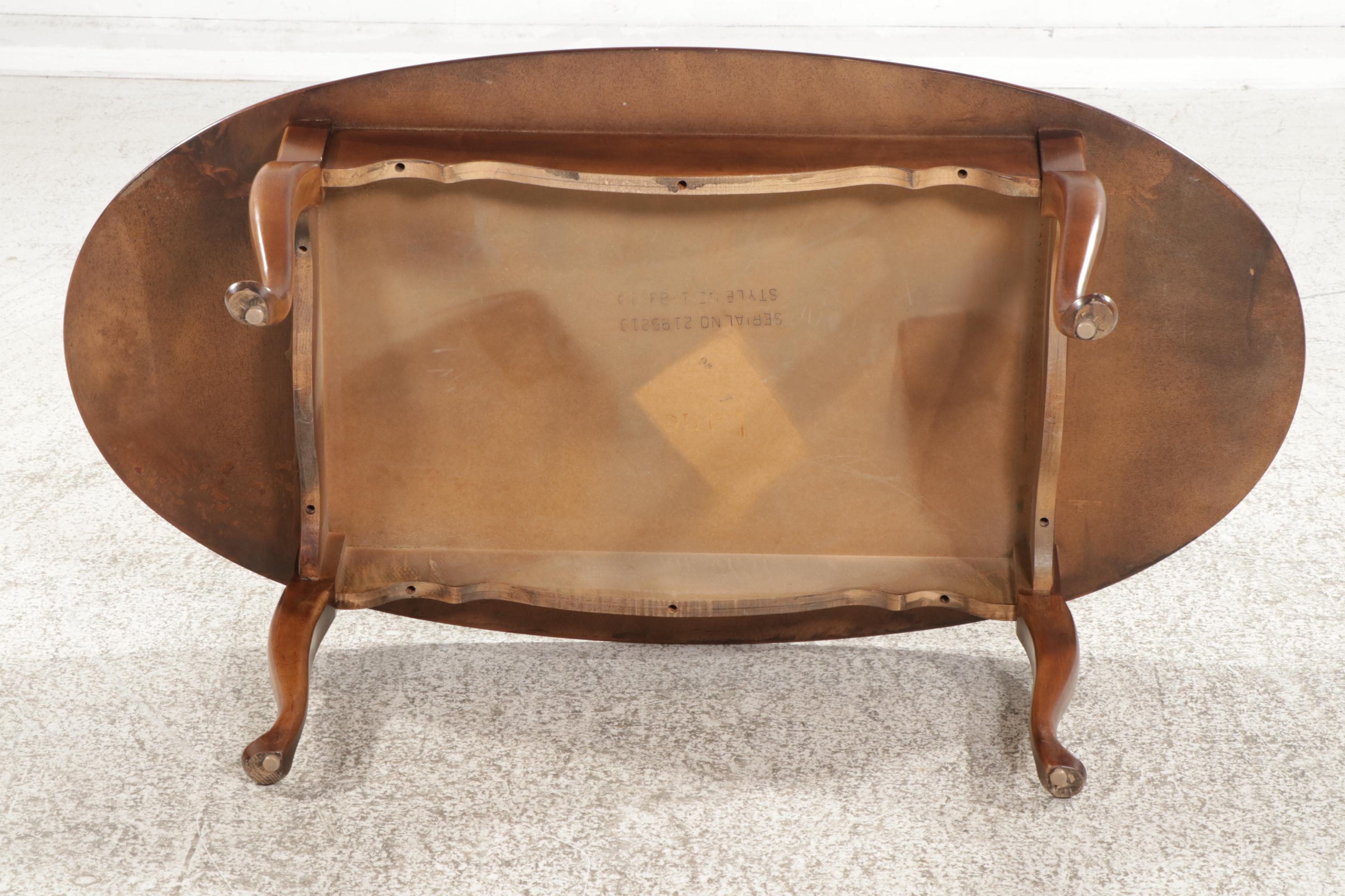 Lane Queen Anne Style Walnut Oval Coffee Table, Late 20th Century