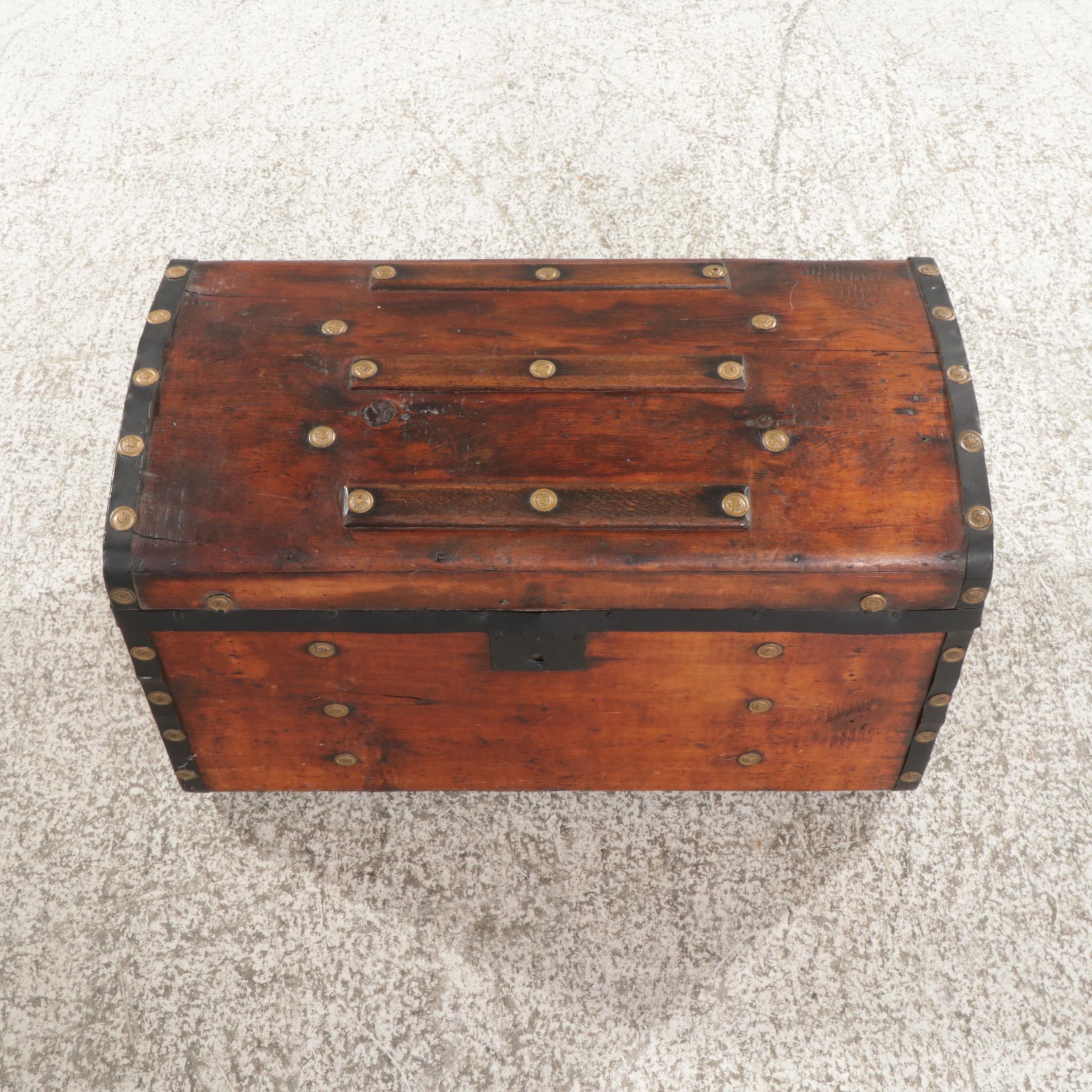 Small Wood Steamer Trunk, Early 20th Century