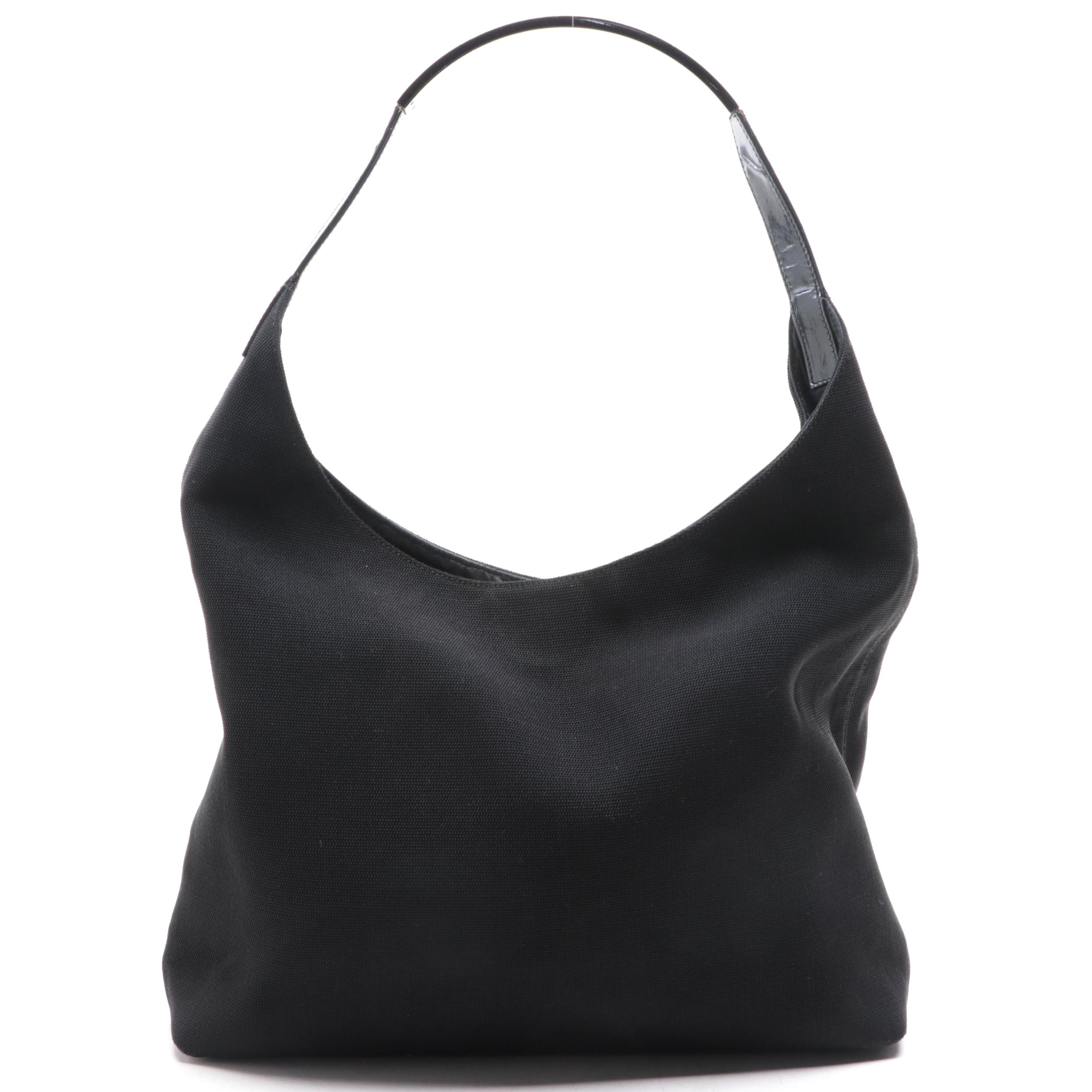 Gucci Shoulder Bag in Black Nylon and Patent Leather Trim
