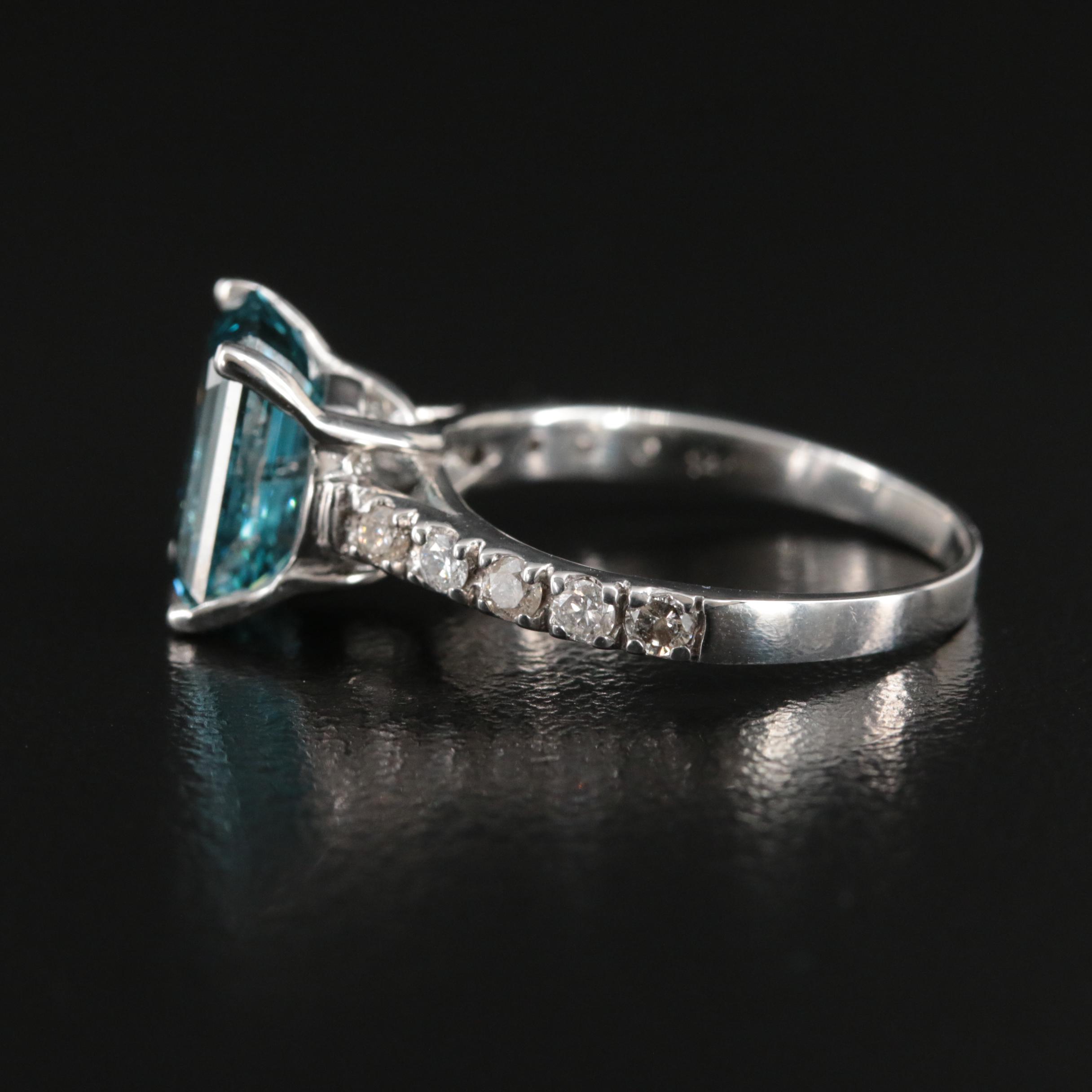 14K 3.23 CTW Diamond Ring with Fancy Deep Blue Center