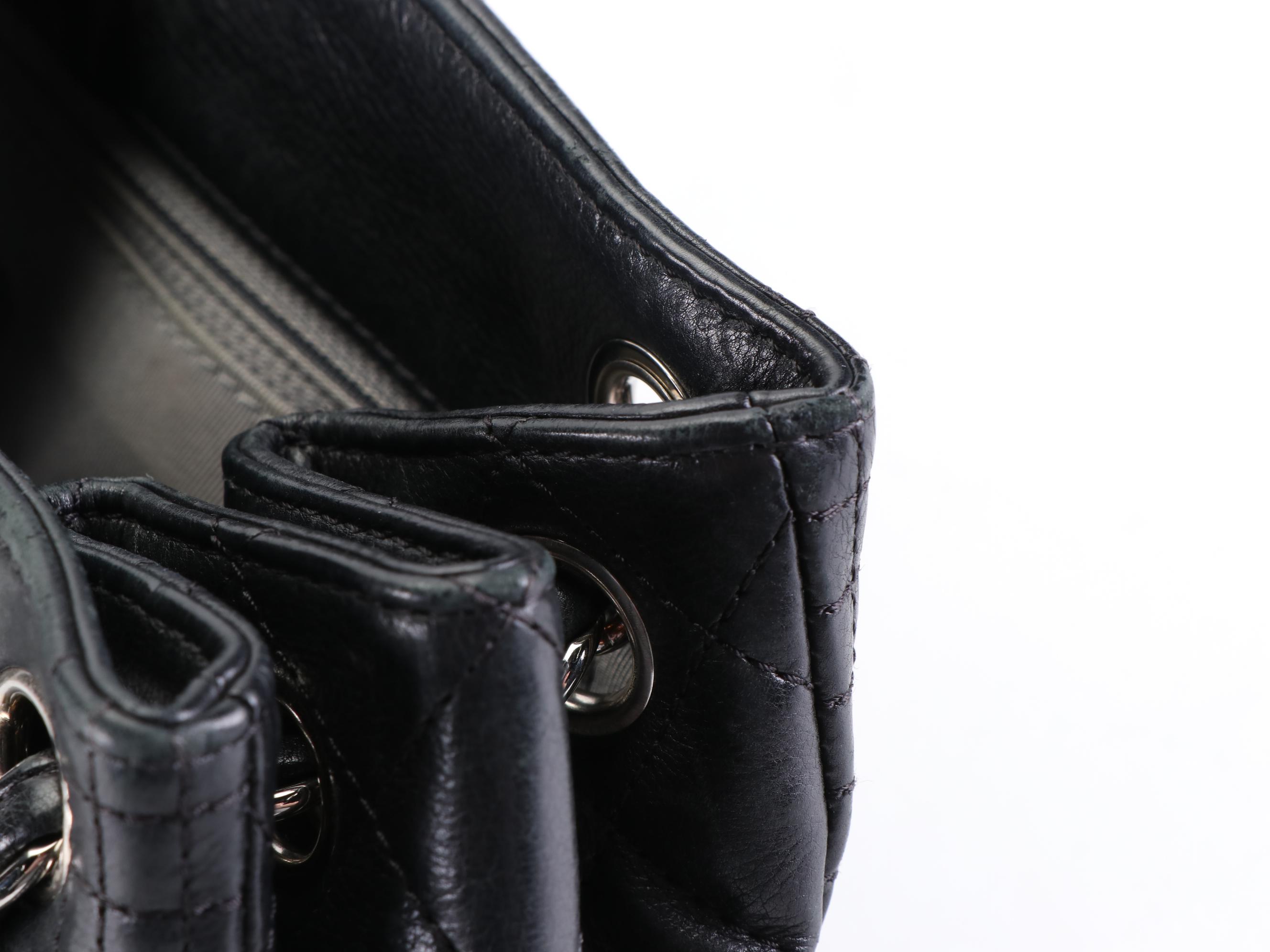 Chanel CC Shoulder Bag in Leather