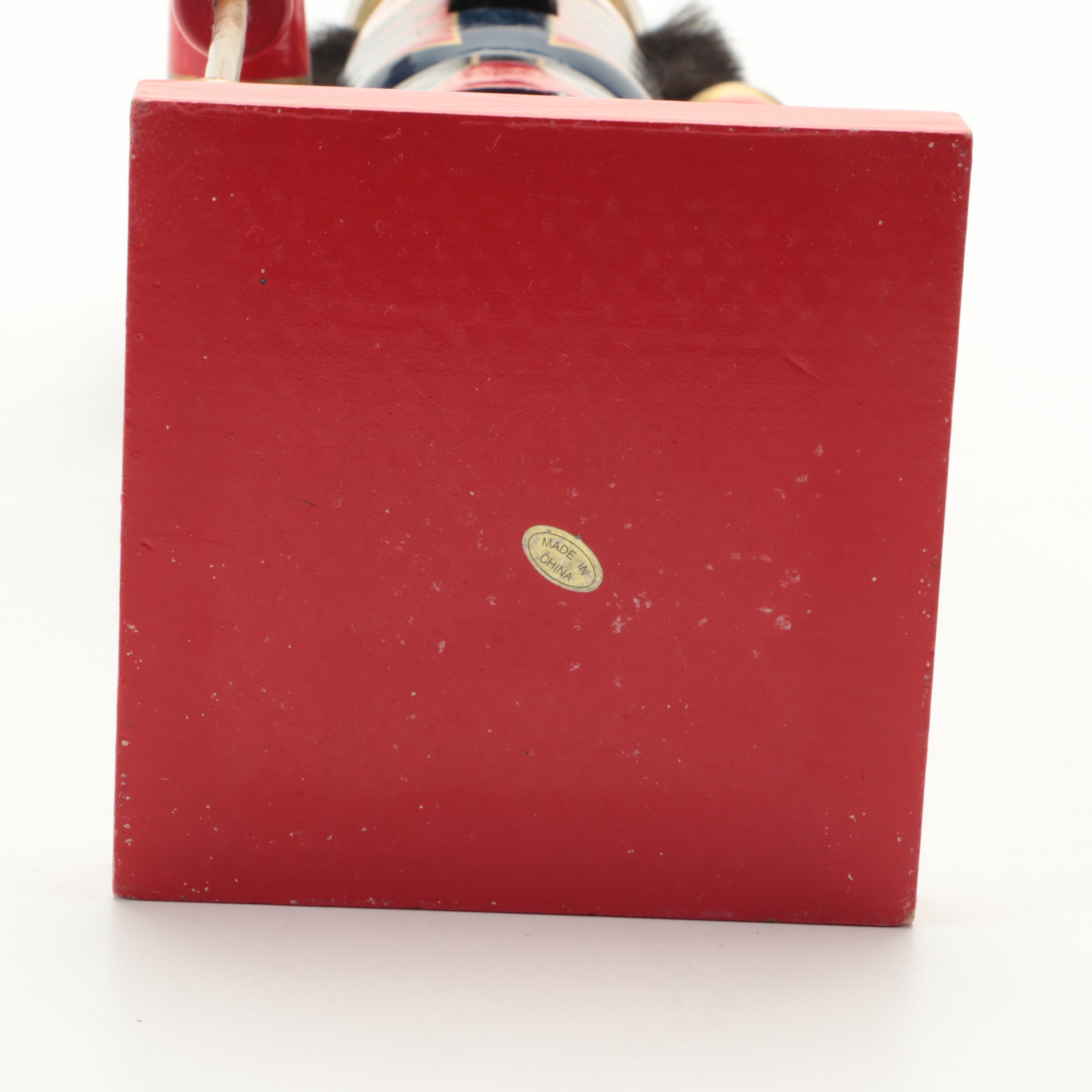 Wooden King and Drummer Nutcrackers