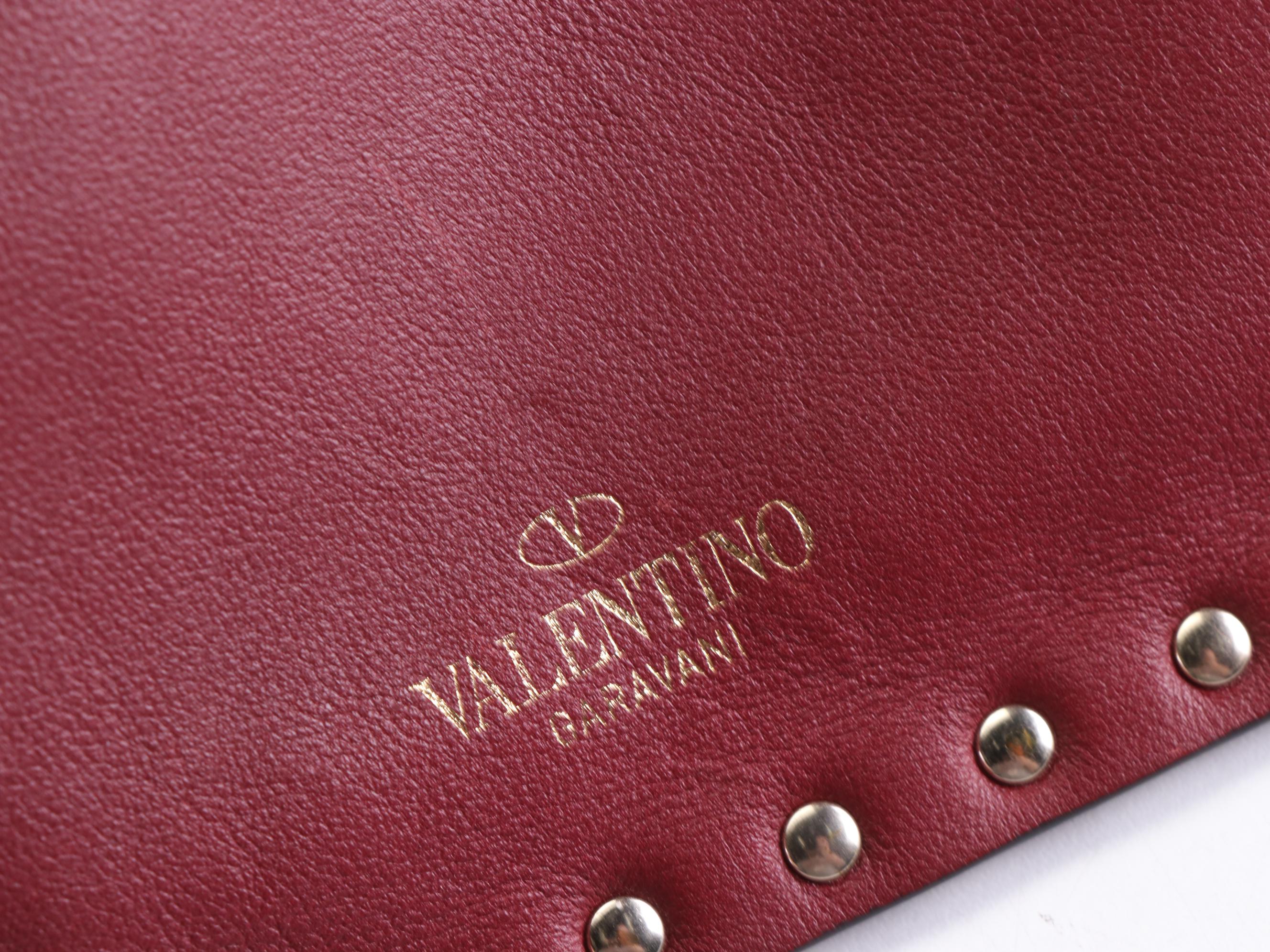 Valentino  Rockstud Zip Pouch Medium in Calfskin Leather