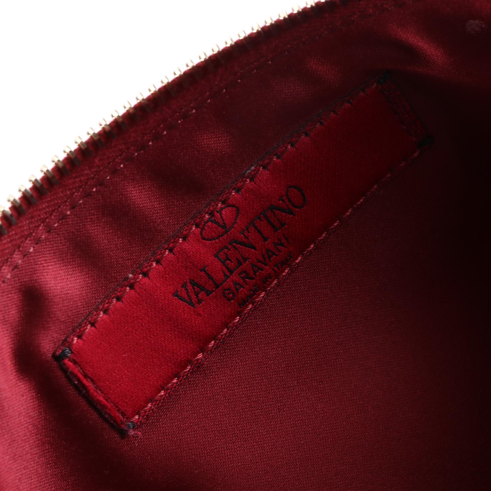 Valentino  Rockstud Zip Pouch Medium in Calfskin Leather