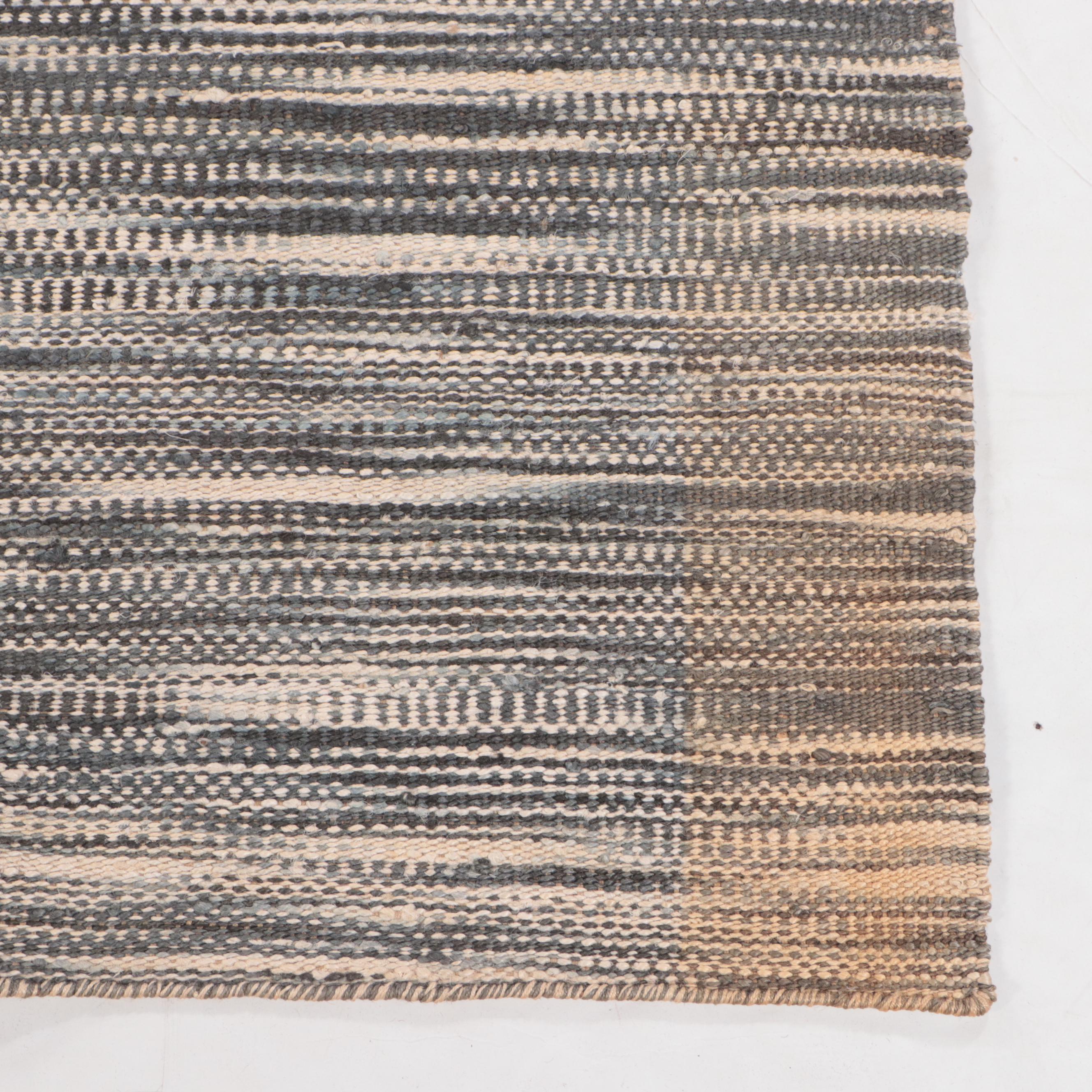 9'4 x 12'2 Hand-Woven Indian Area Rug