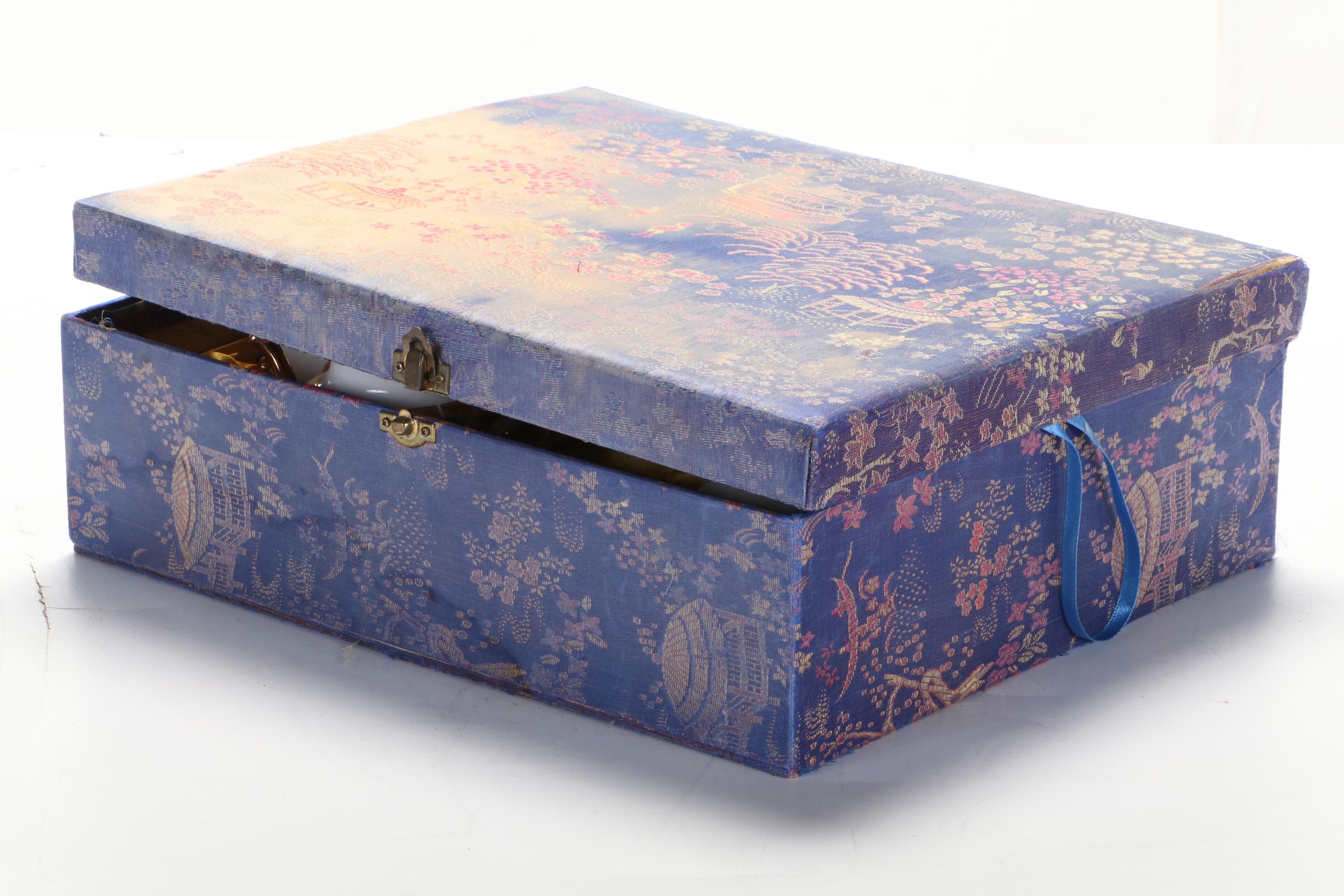 Chinese Gilt Accented Porcelain Tea Set with Silk Box, Mid to Late 20th C.