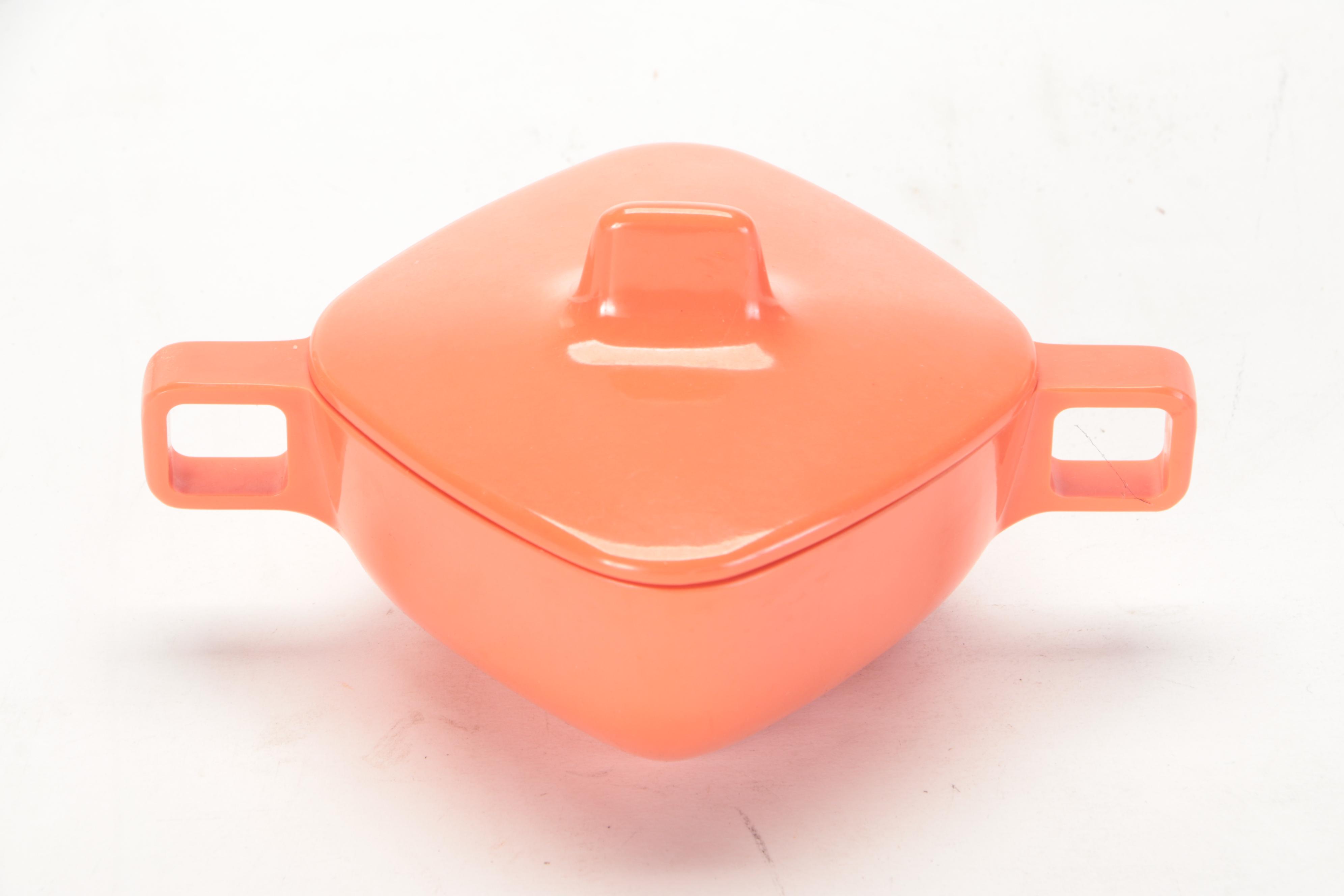 Brookpark "Modern Designs" Melmac Dinnerware