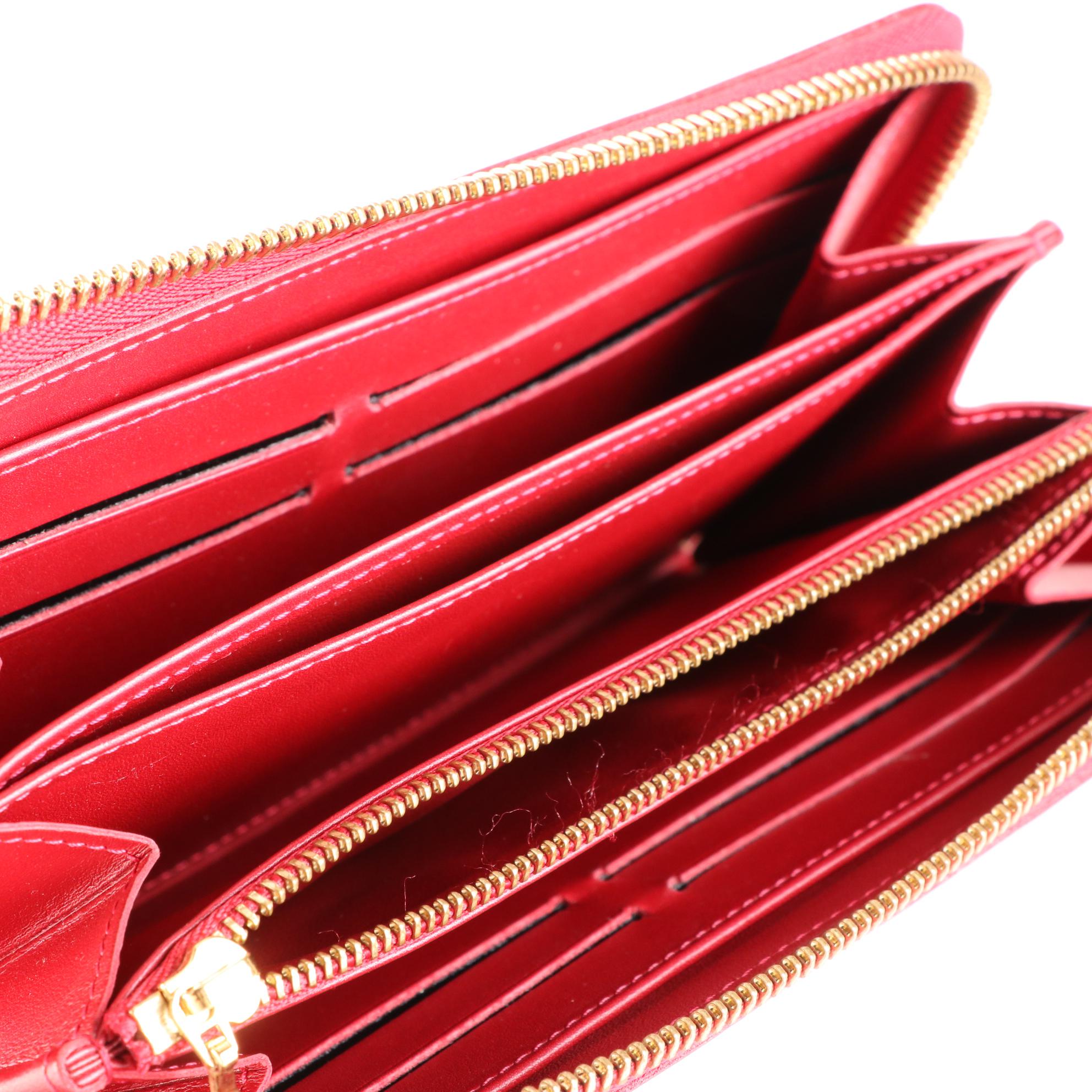 Louis Vuitton Zippy Wallet in Monogram Vernis