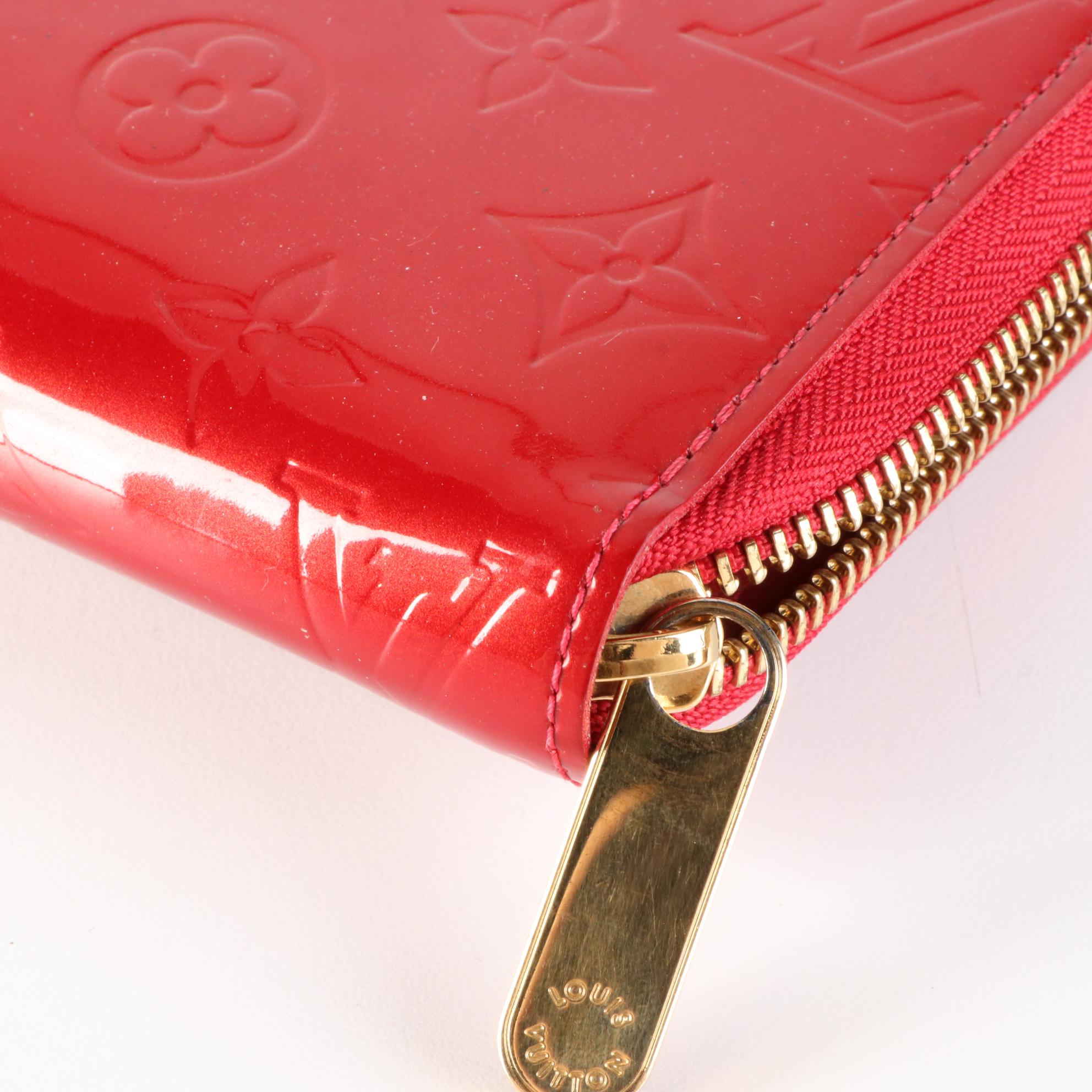 Louis Vuitton Zippy Wallet in Monogram Vernis