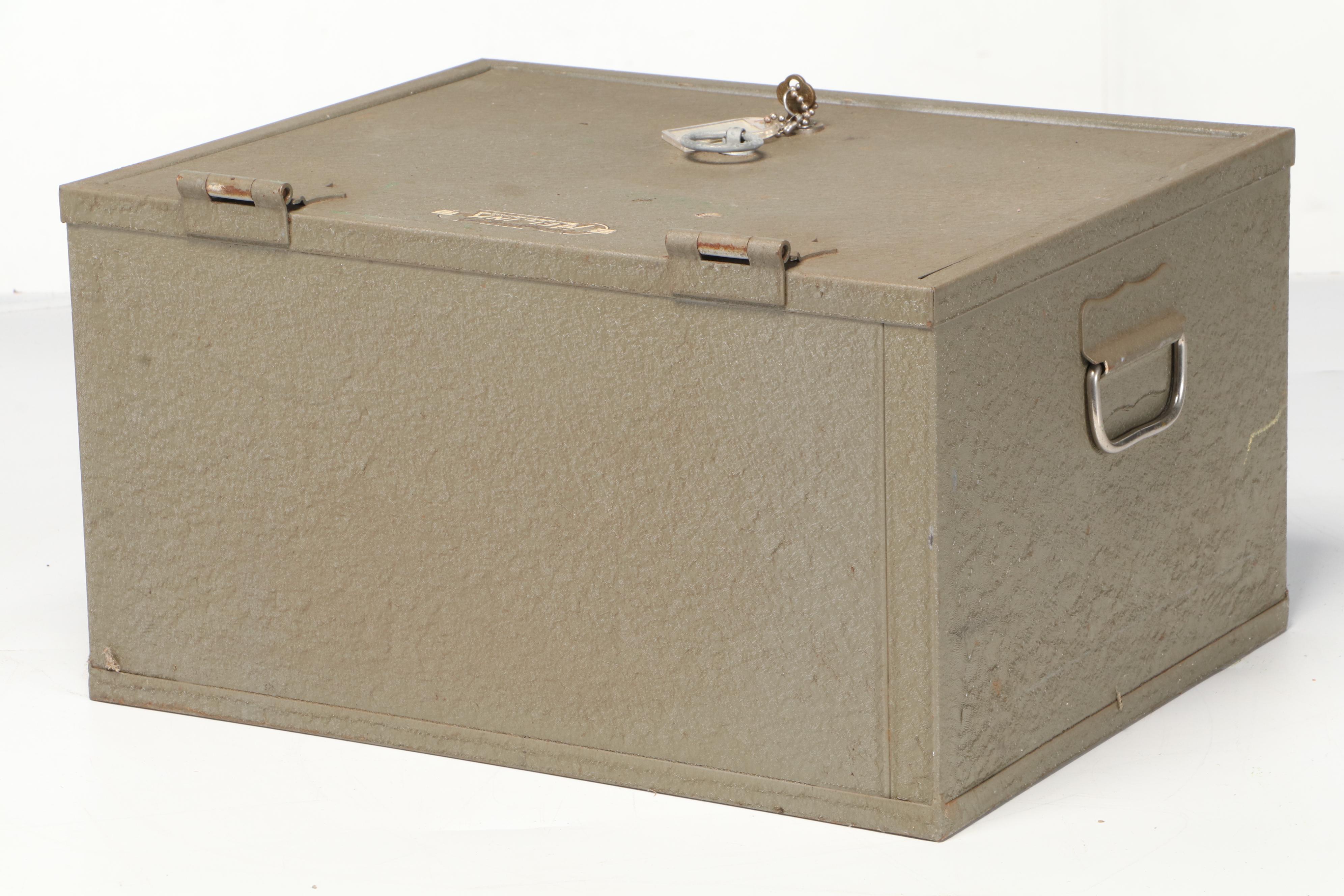 Meilink Mfg. Fabric Lined Fire Insulated Safe