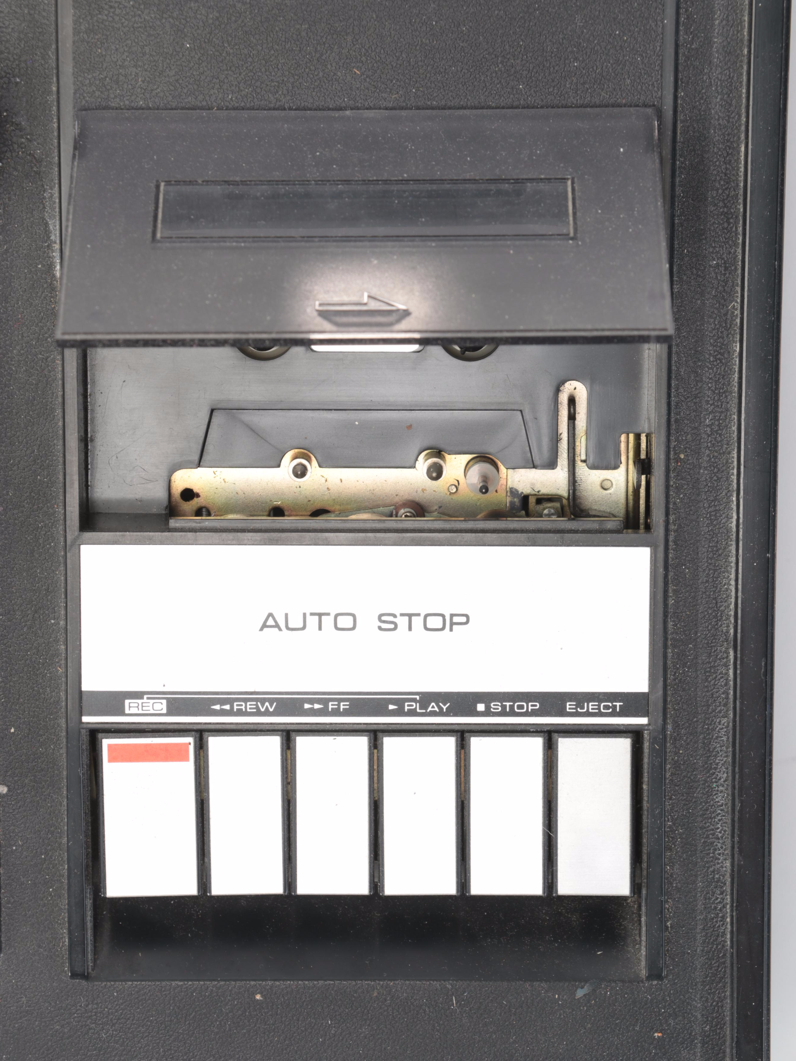 Panasonic SE-1040D Stereo Music Center and Panasonic SB-622 Speakers