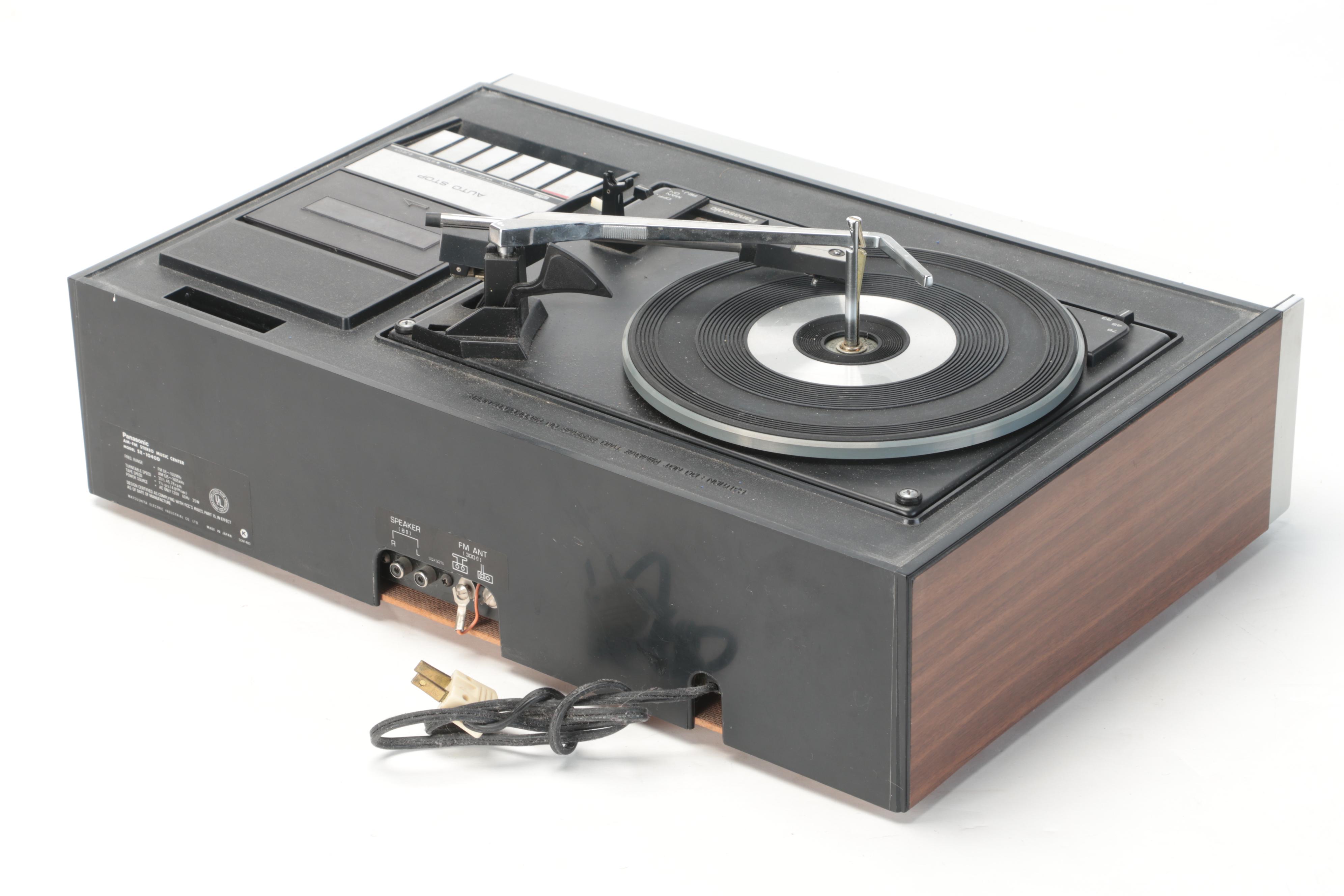 Panasonic SE-1040D Stereo Music Center and Panasonic SB-622 Speakers