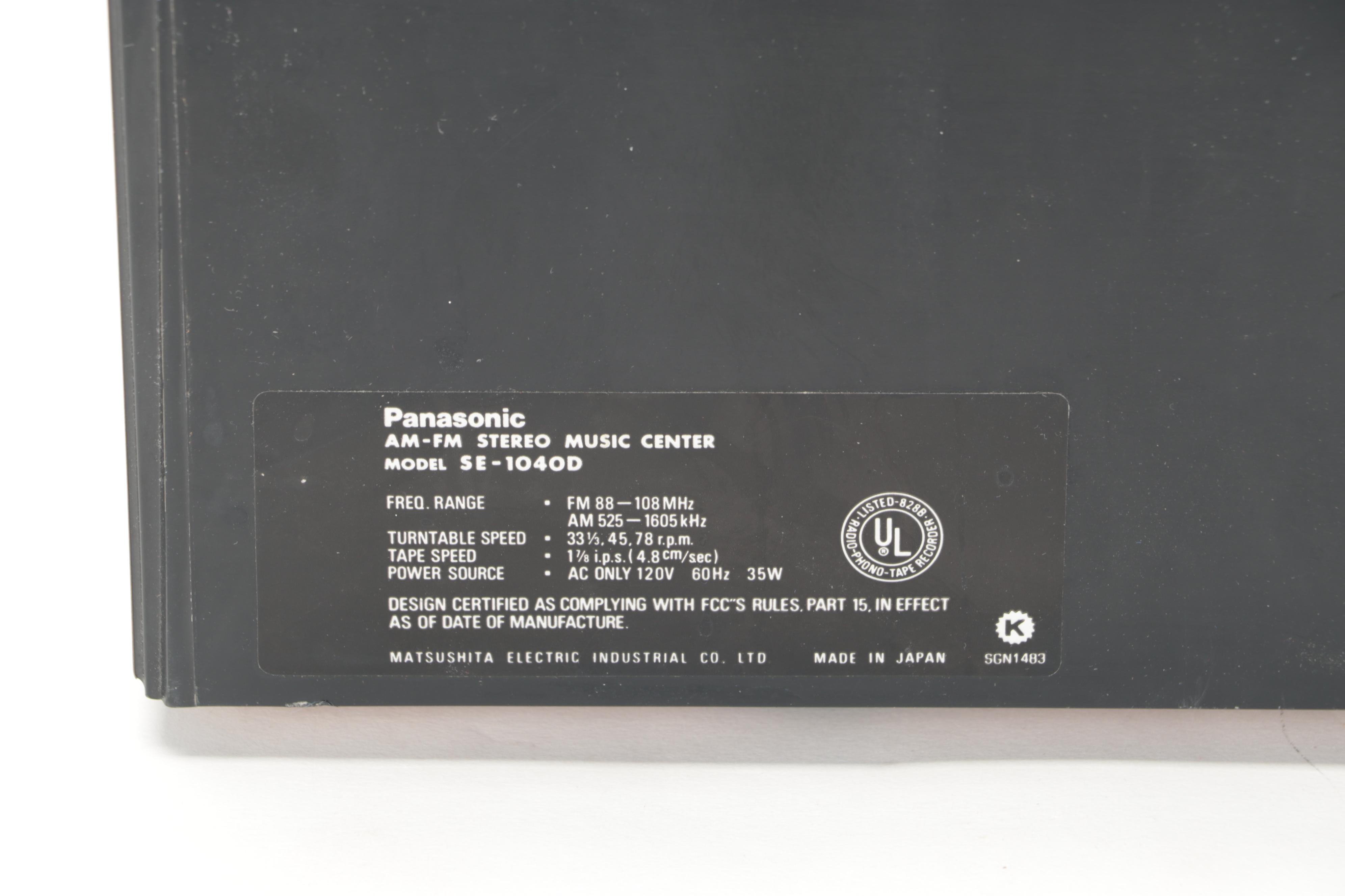 Panasonic SE-1040D Stereo Music Center and Panasonic SB-622 Speakers