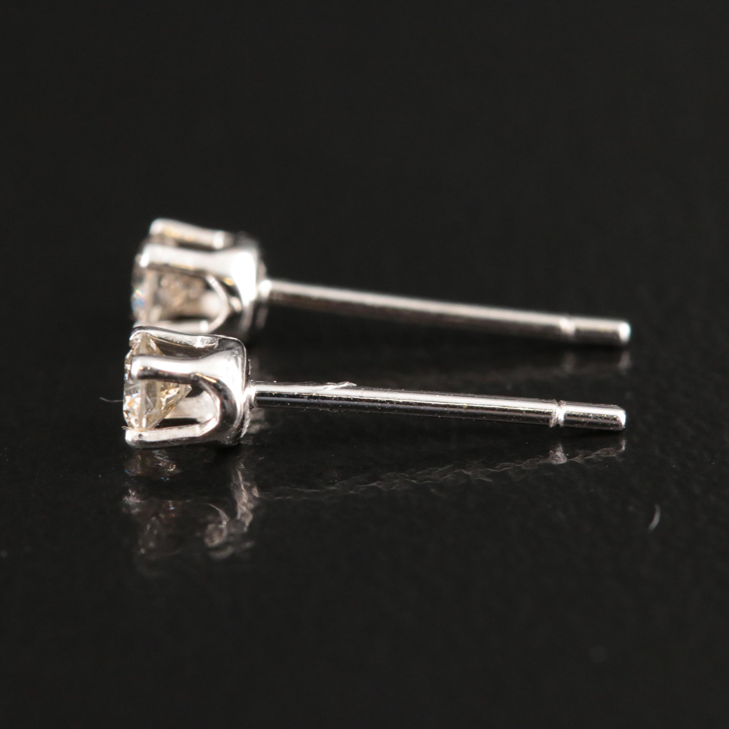 10K 0.17 CTW Diamond Stud Earrings