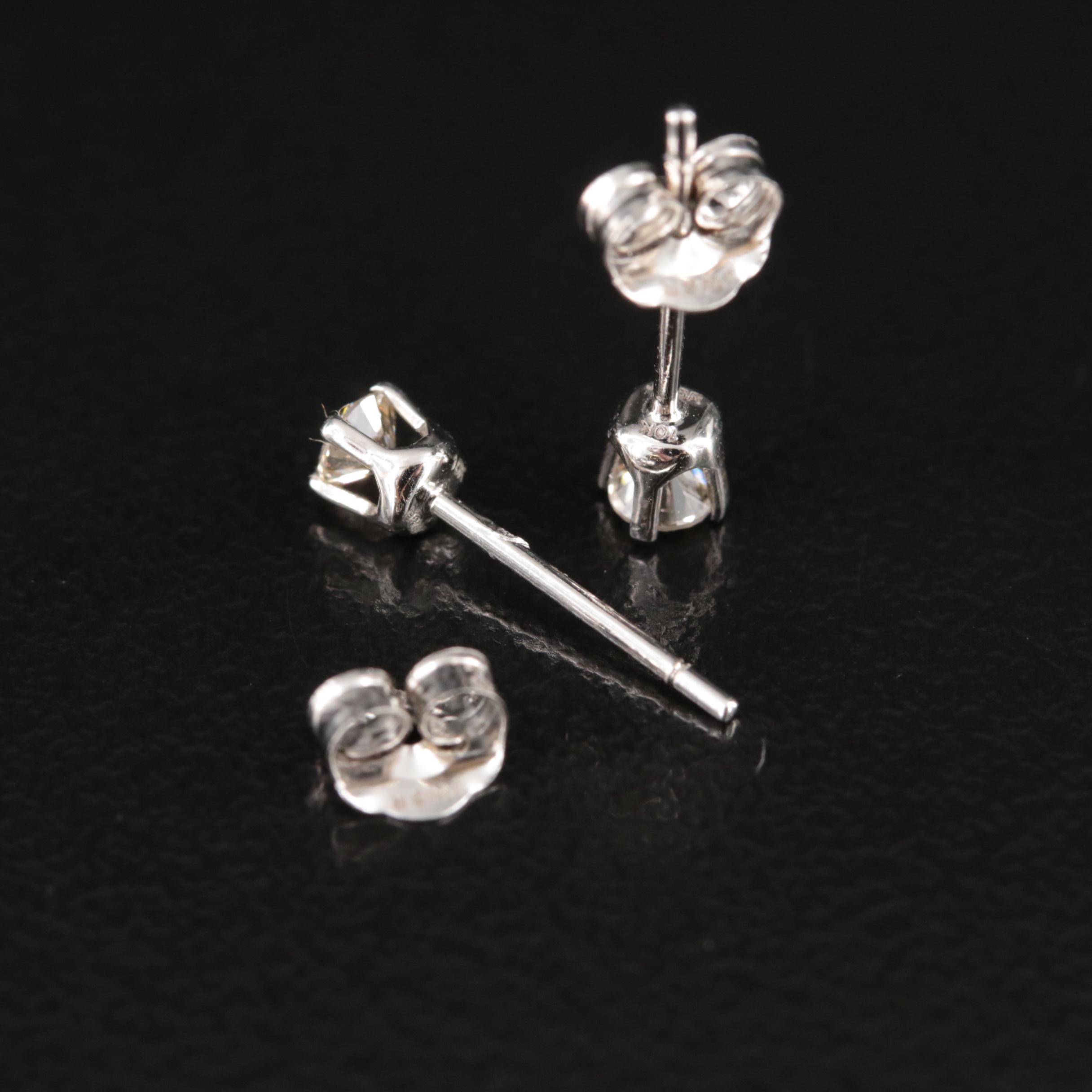 10K 0.17 CTW Diamond Stud Earrings