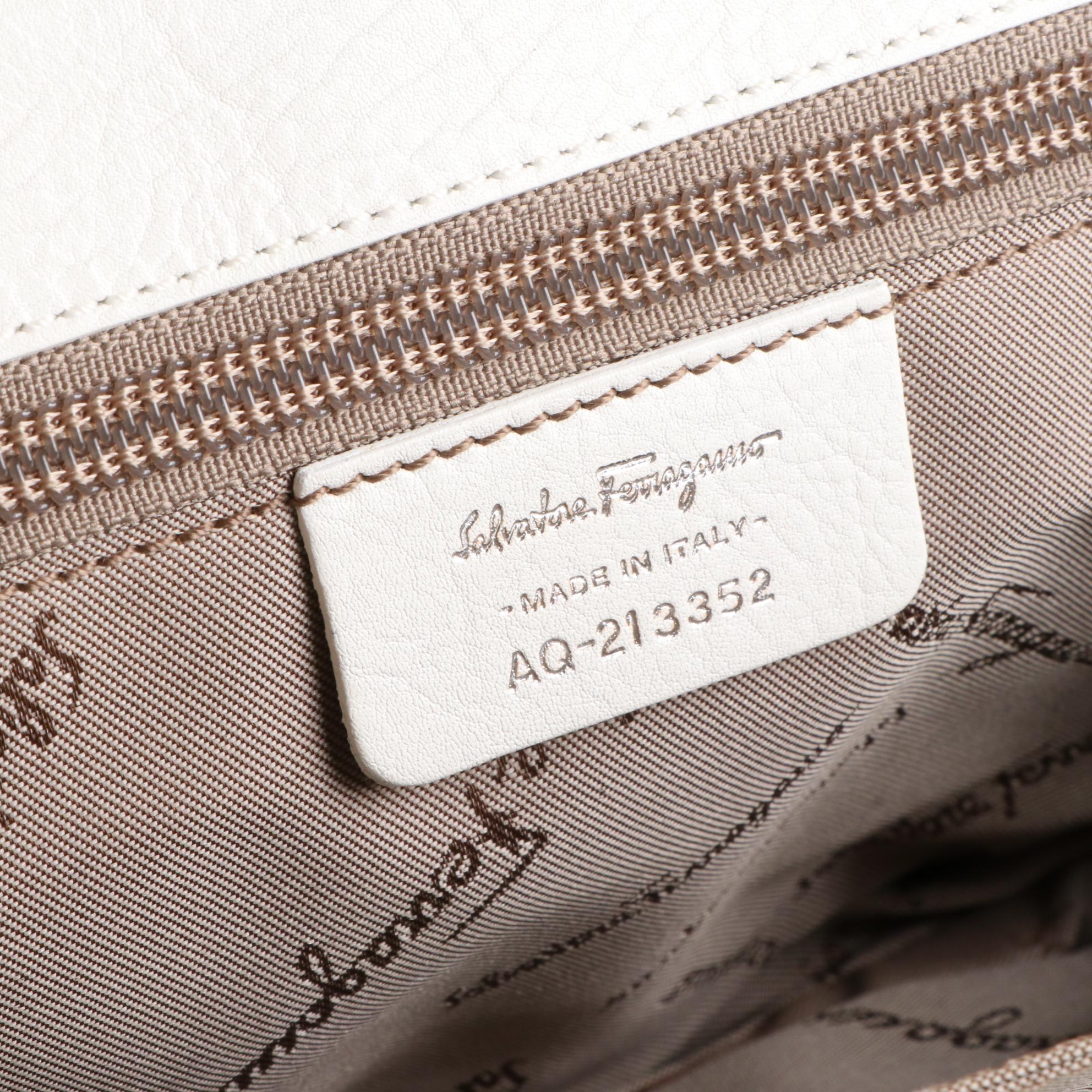 Salvatore Ferragamo Front-Flap Shoulder Bag in White leather