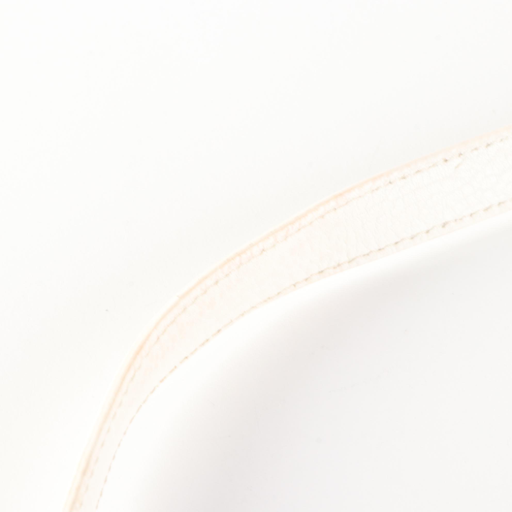 Salvatore Ferragamo Front-Flap Shoulder Bag in White leather