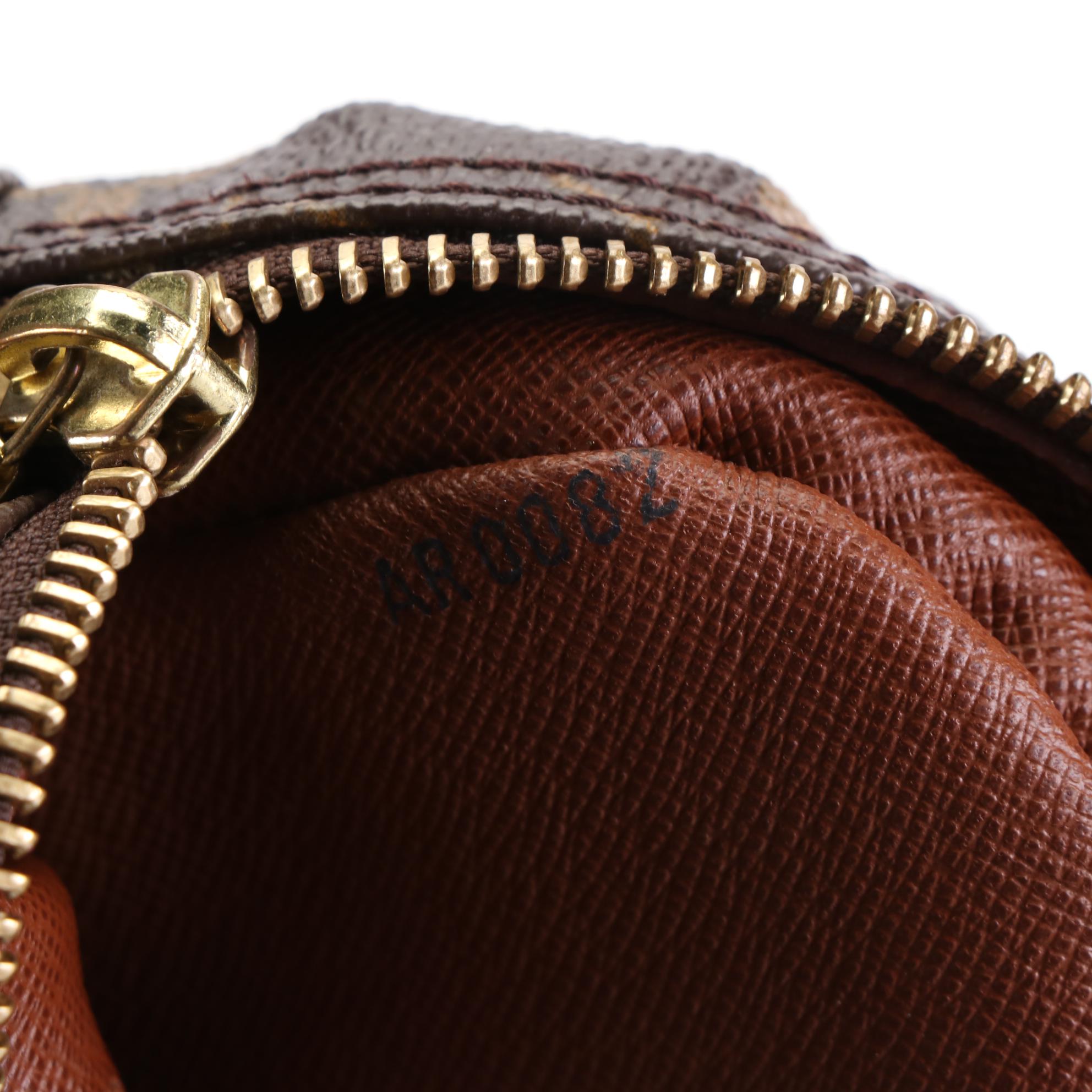 Louis Vuitton Nile Crossbody Bag in Monogram Canvas and Vachetta Leather