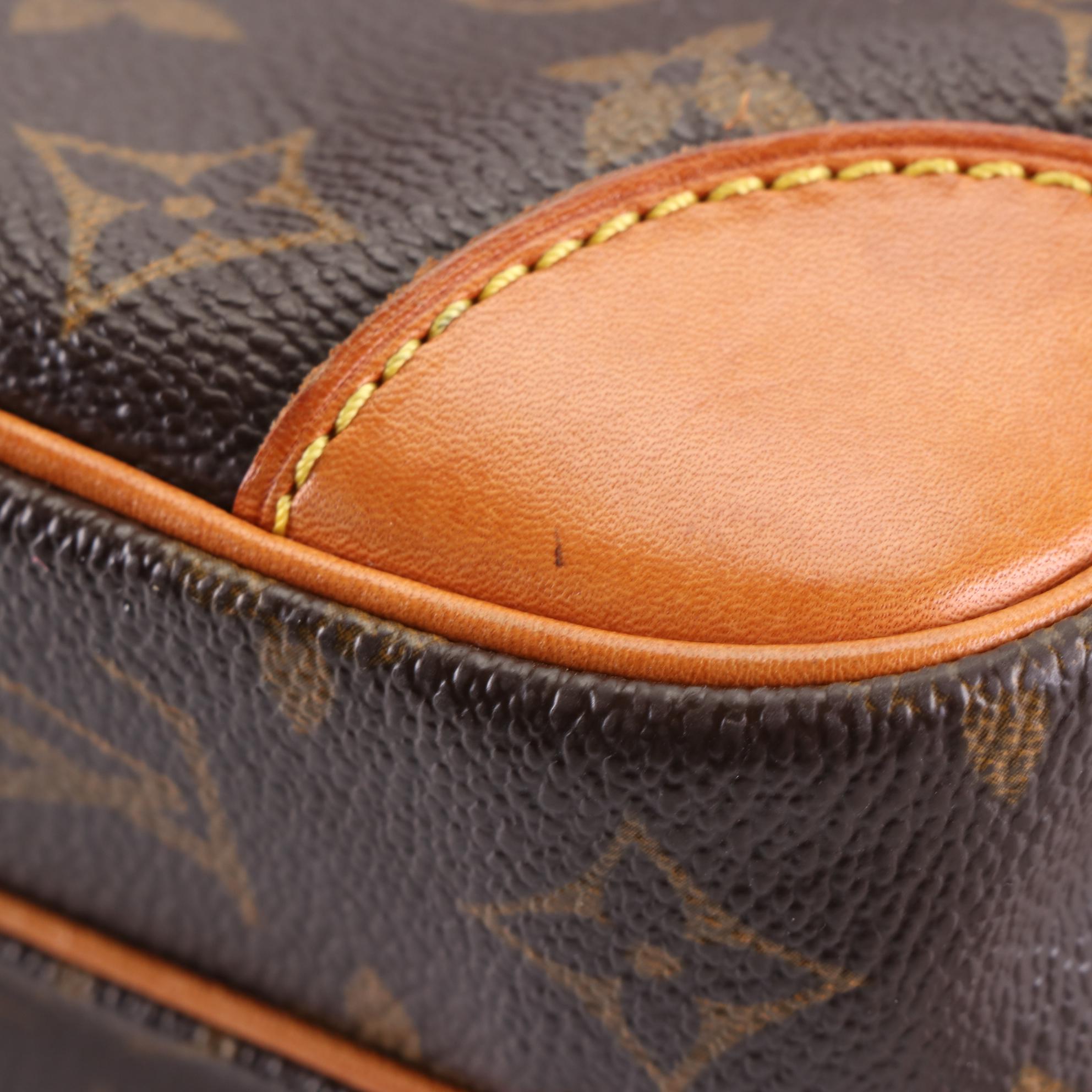 Louis Vuitton Nile Crossbody Bag in Monogram Canvas and Vachetta Leather