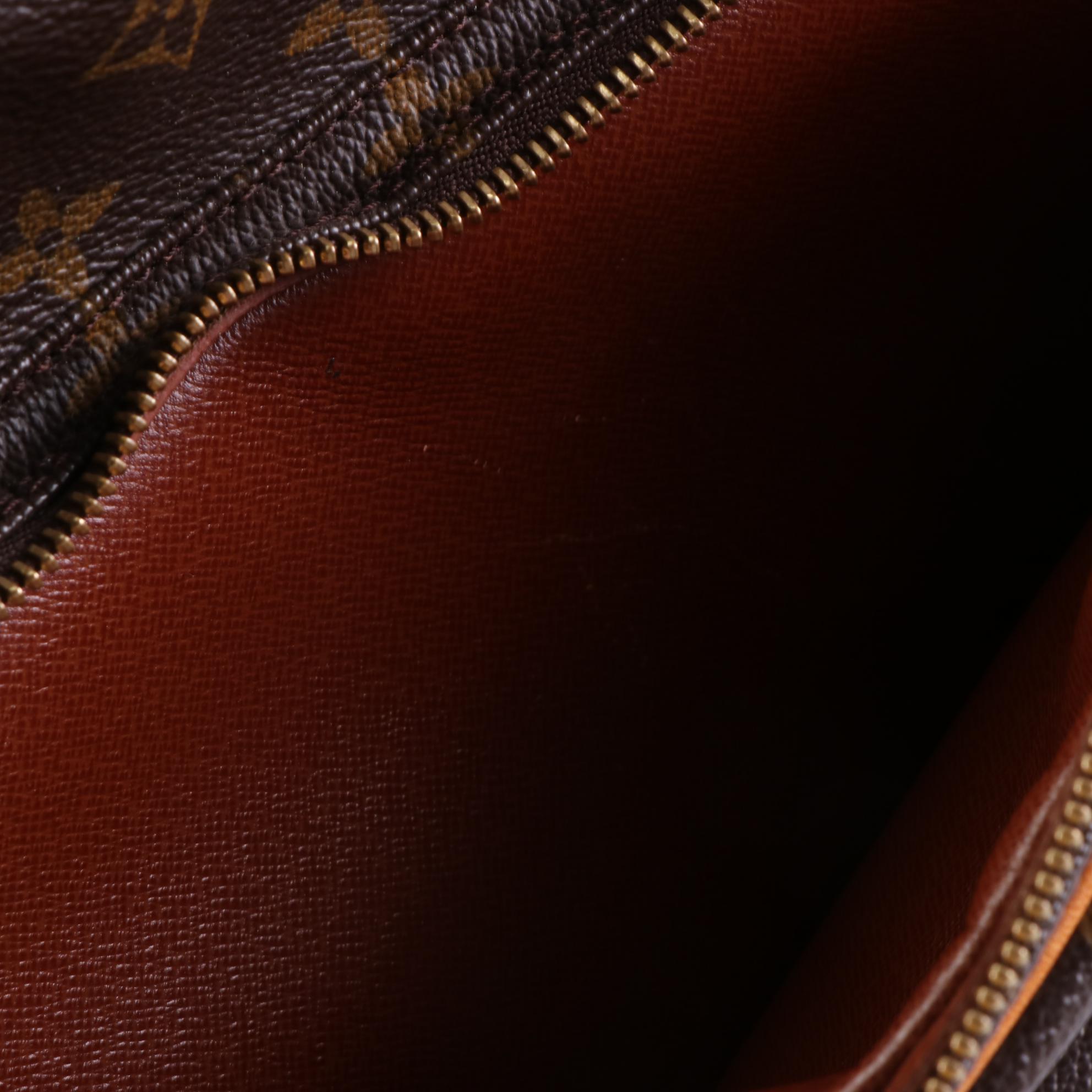 Louis Vuitton Nile Crossbody Bag in Monogram Canvas and Vachetta Leather