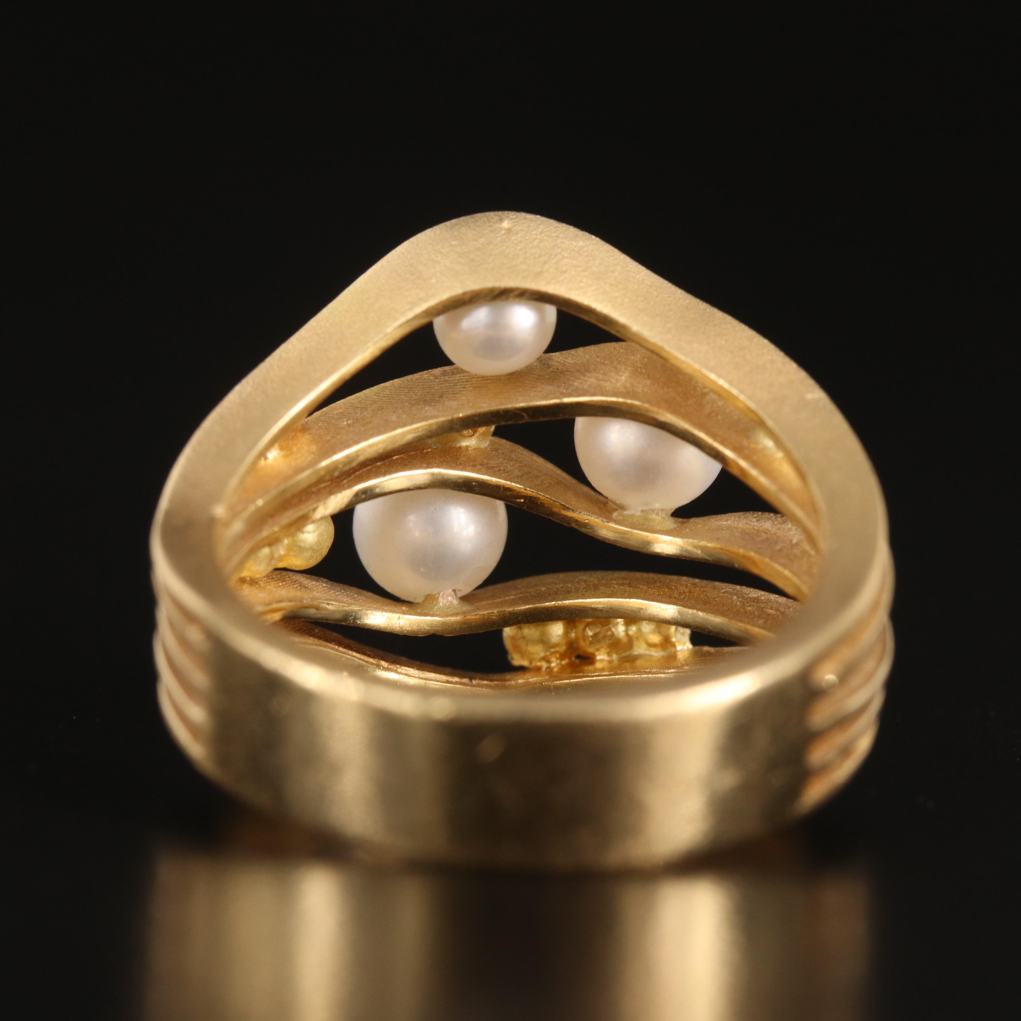 Yvel 18K Scalloped Pearl and Diamond Ring