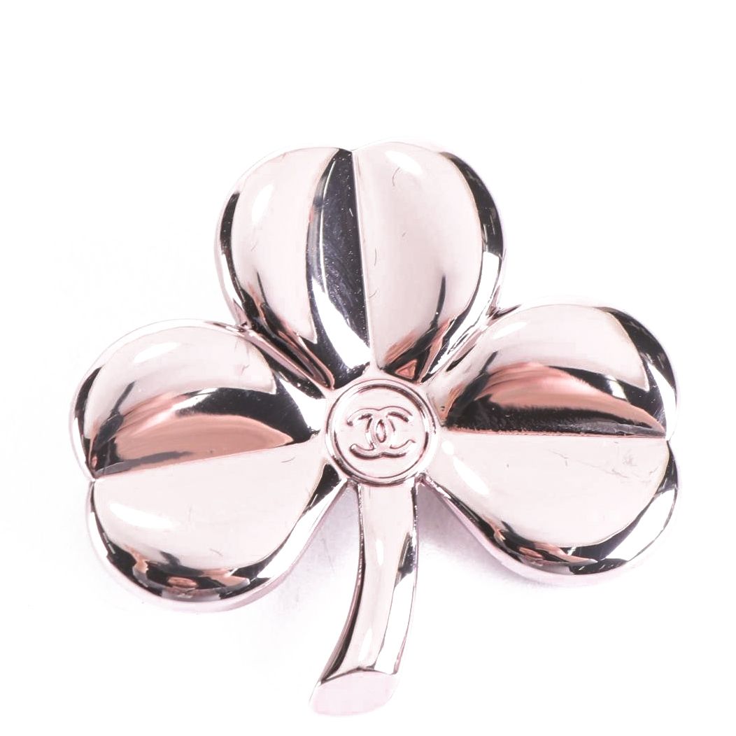 Chanel Beauté Promotional Shamrock Silver Tone Pinback