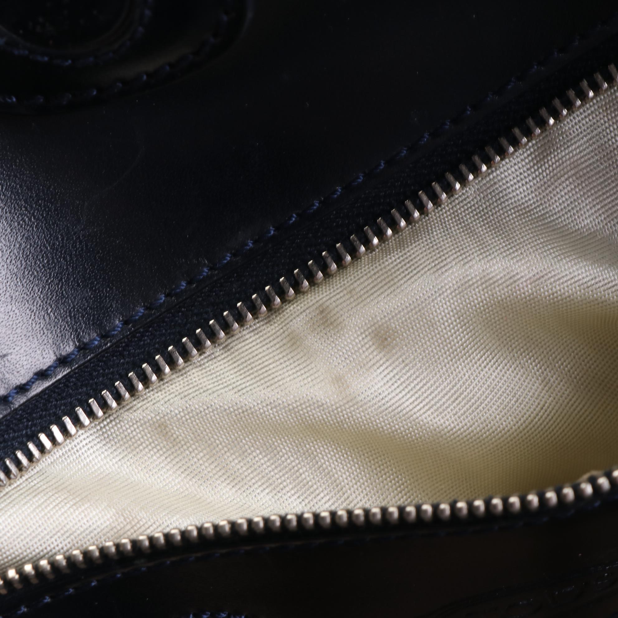 Tod's Shoulder Tote in Smooth Leather