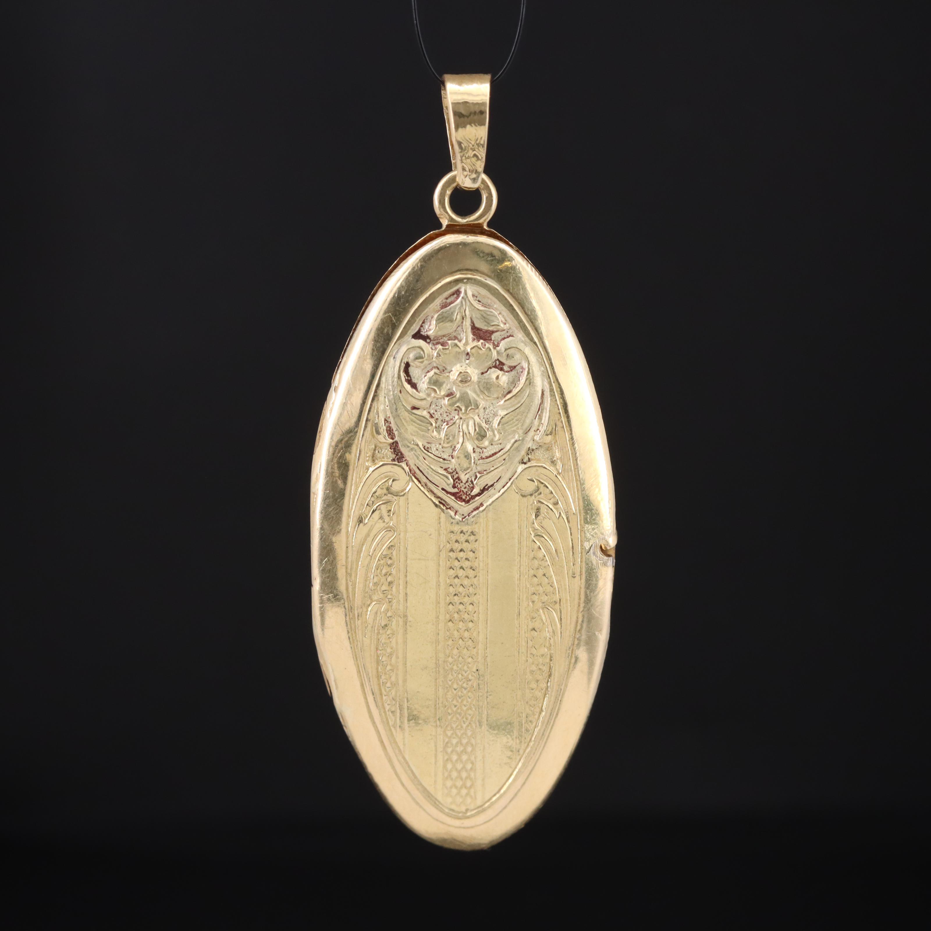 14K Art Nouveau Mourning Locket