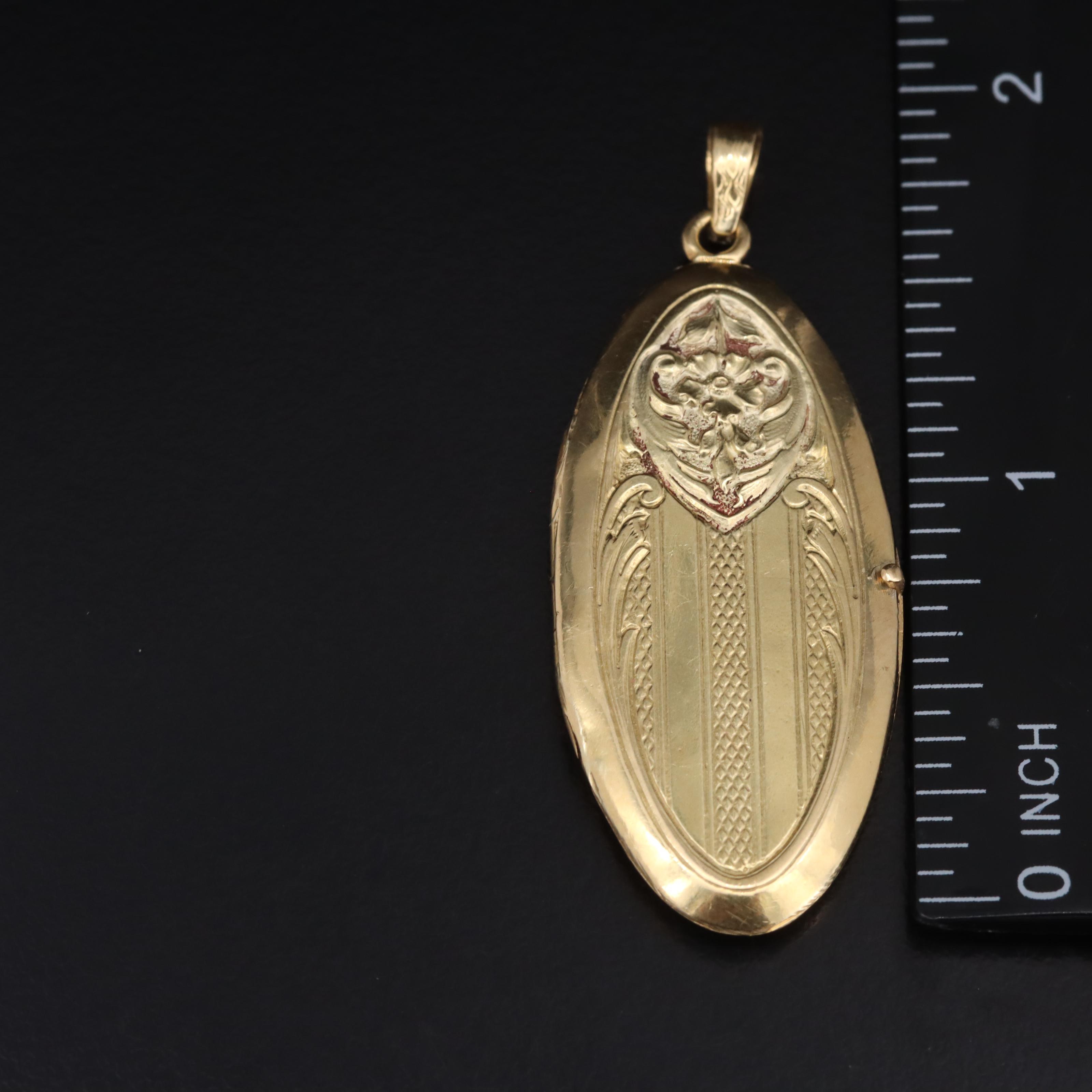 14K Art Nouveau Mourning Locket