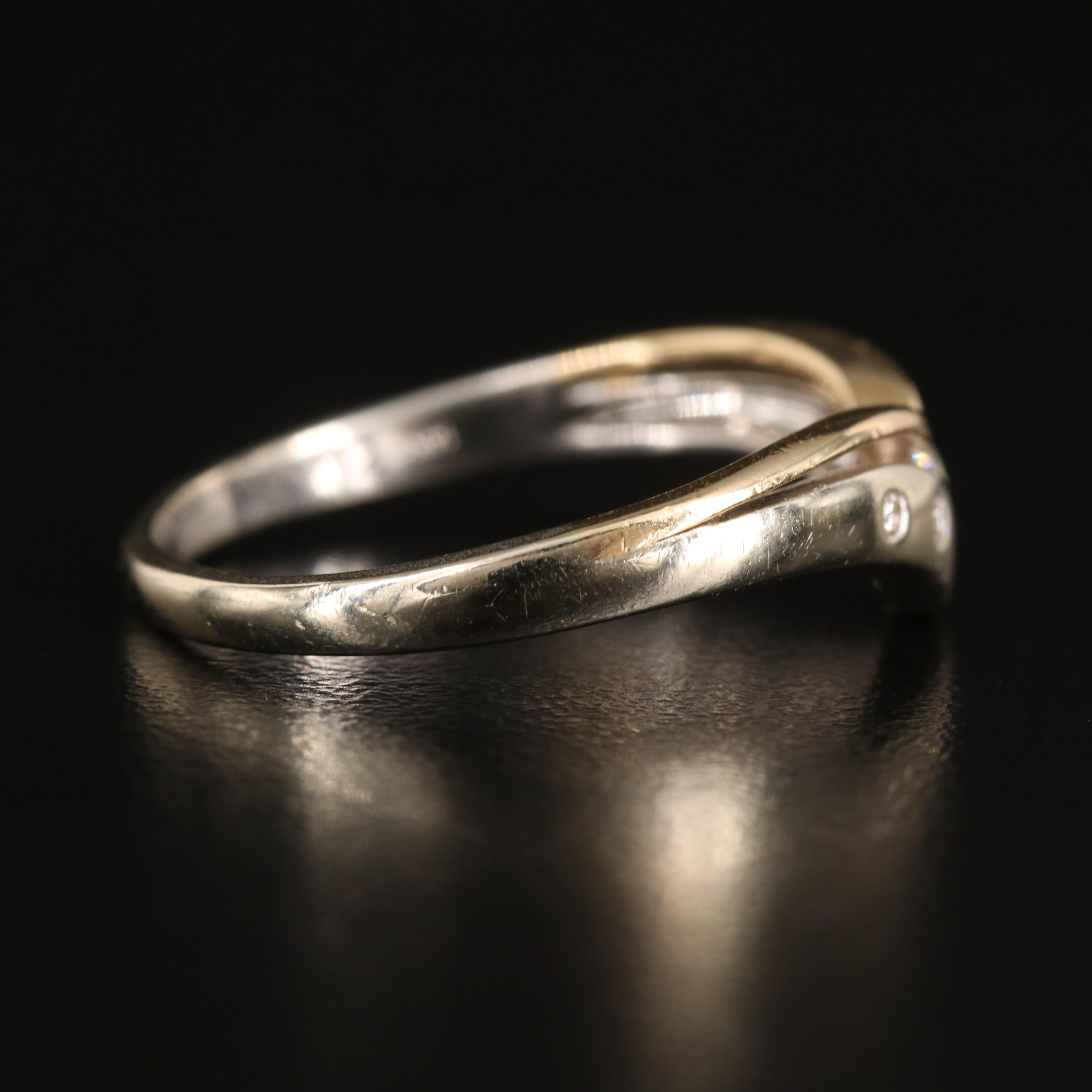 14K 0.12 CTW Diamond Chevron Ring