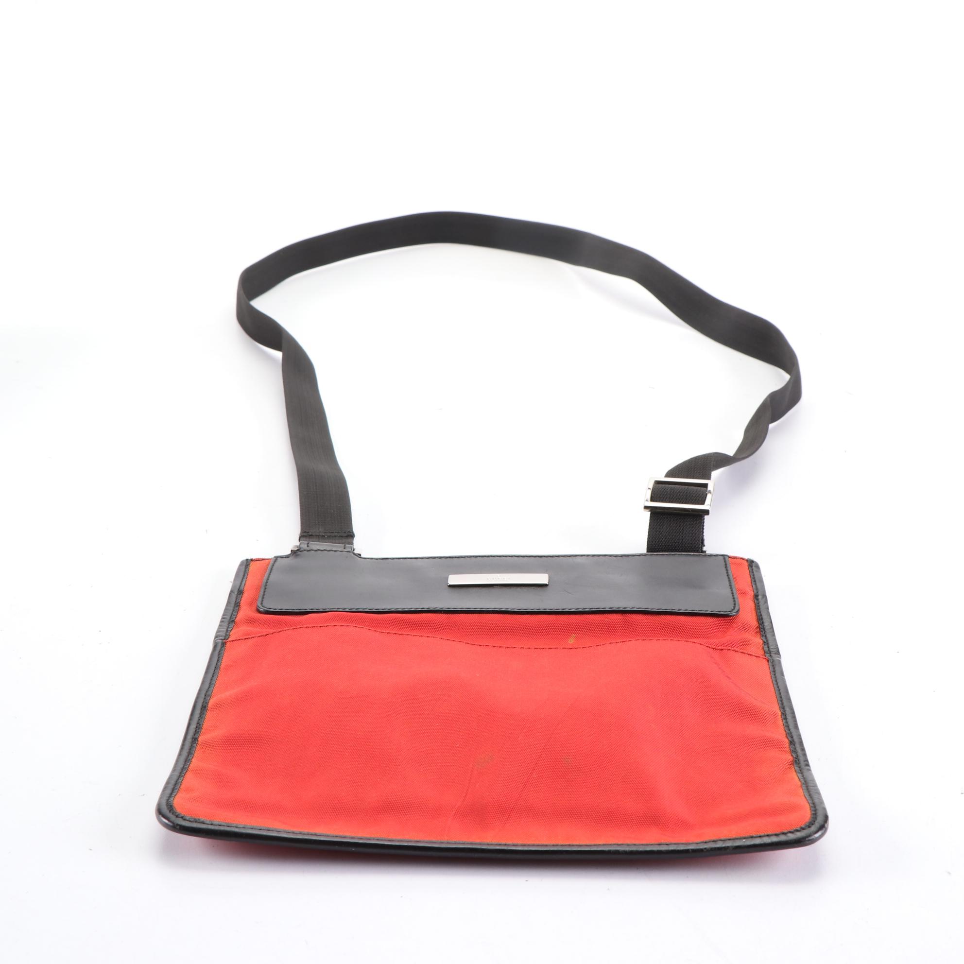 Gucci Small Crossbody Bag in Red GG Canvas and Black Leather