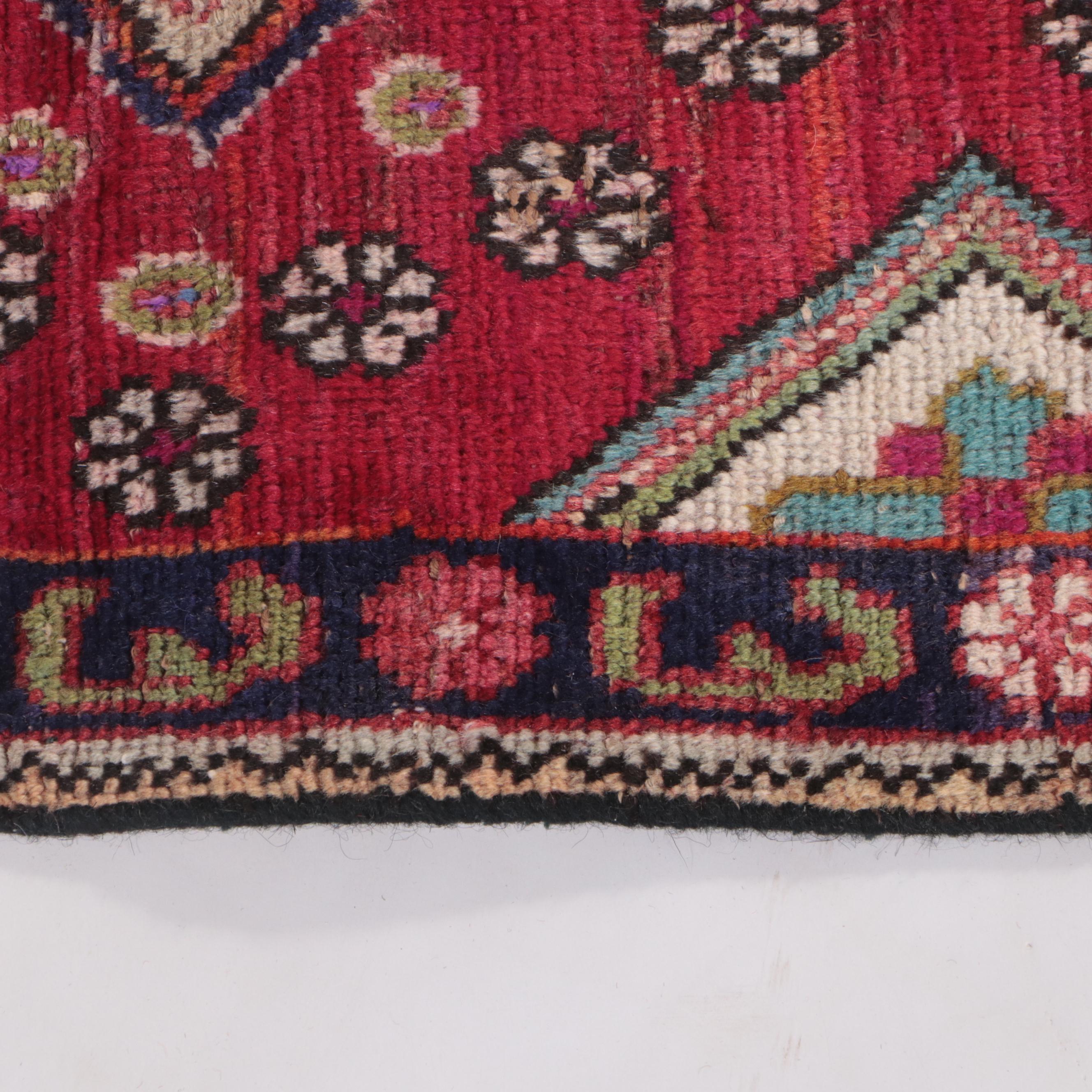 2'3 x 4'8 Hand-Knotted Persian Village Accent Rug