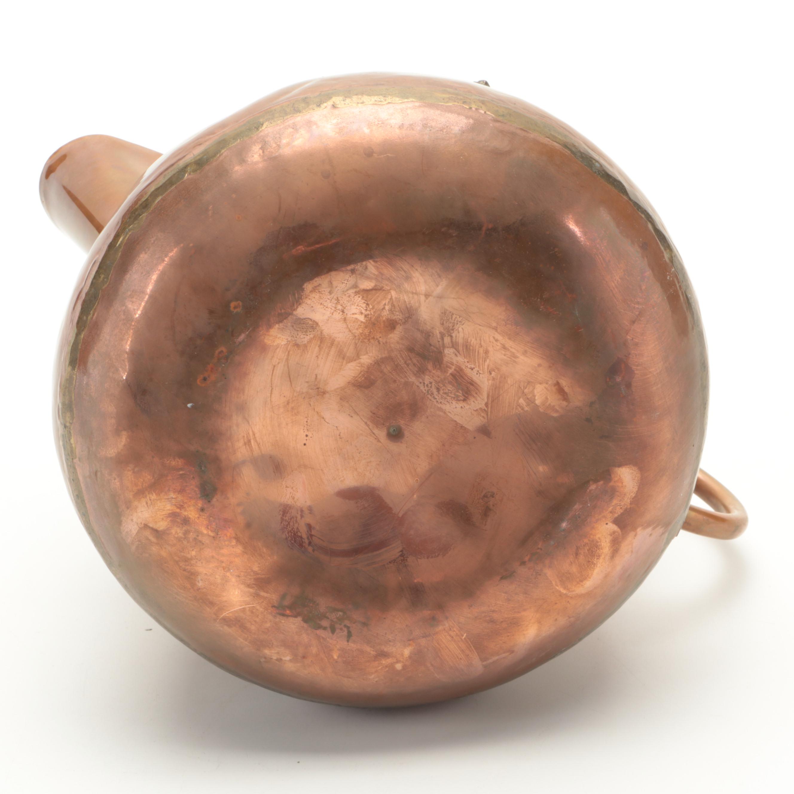 Hull Pottery  with Other Bean Pot, Mixing Bowl and Kitchenware