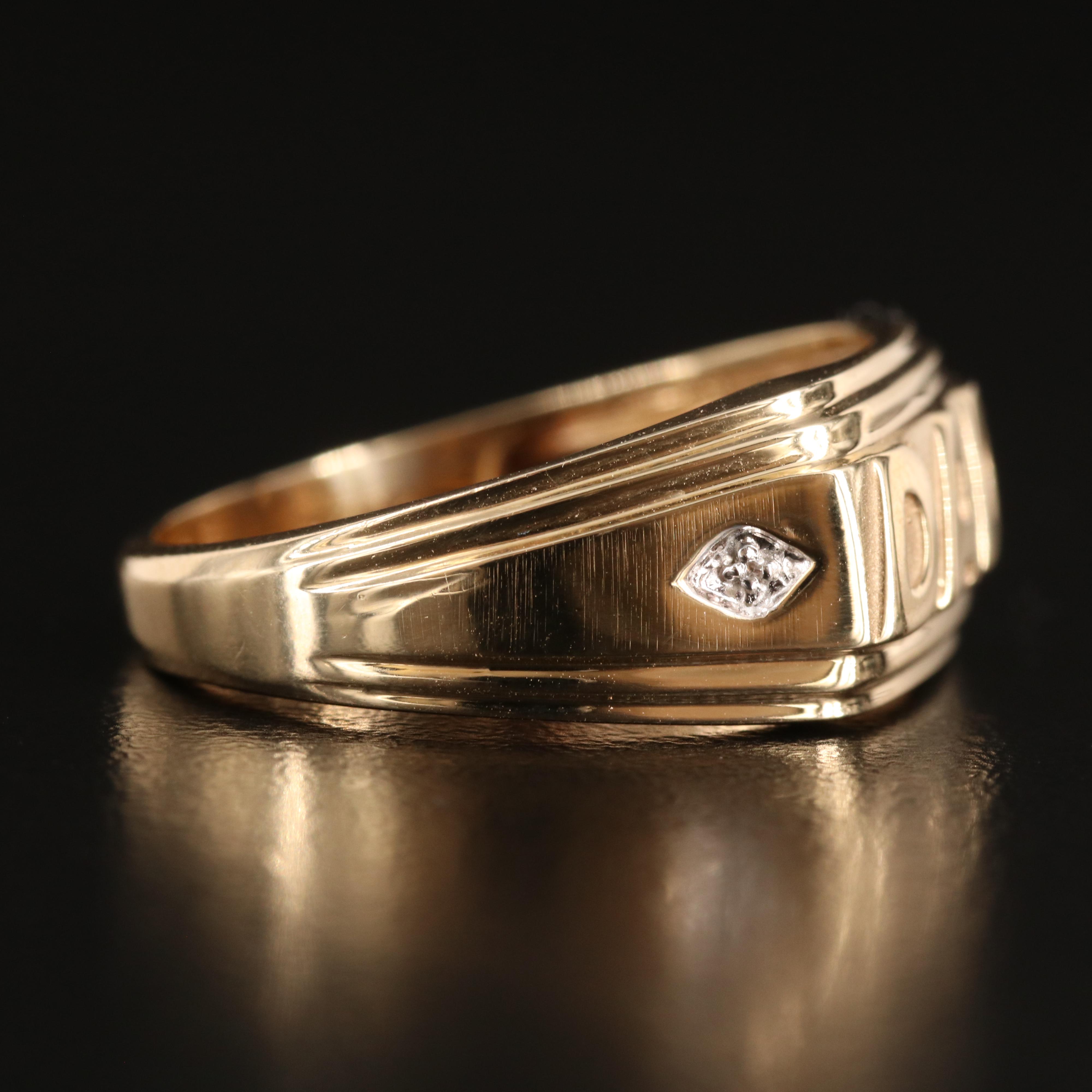 10K 0.01 CTW Diamond "DAD" Ring