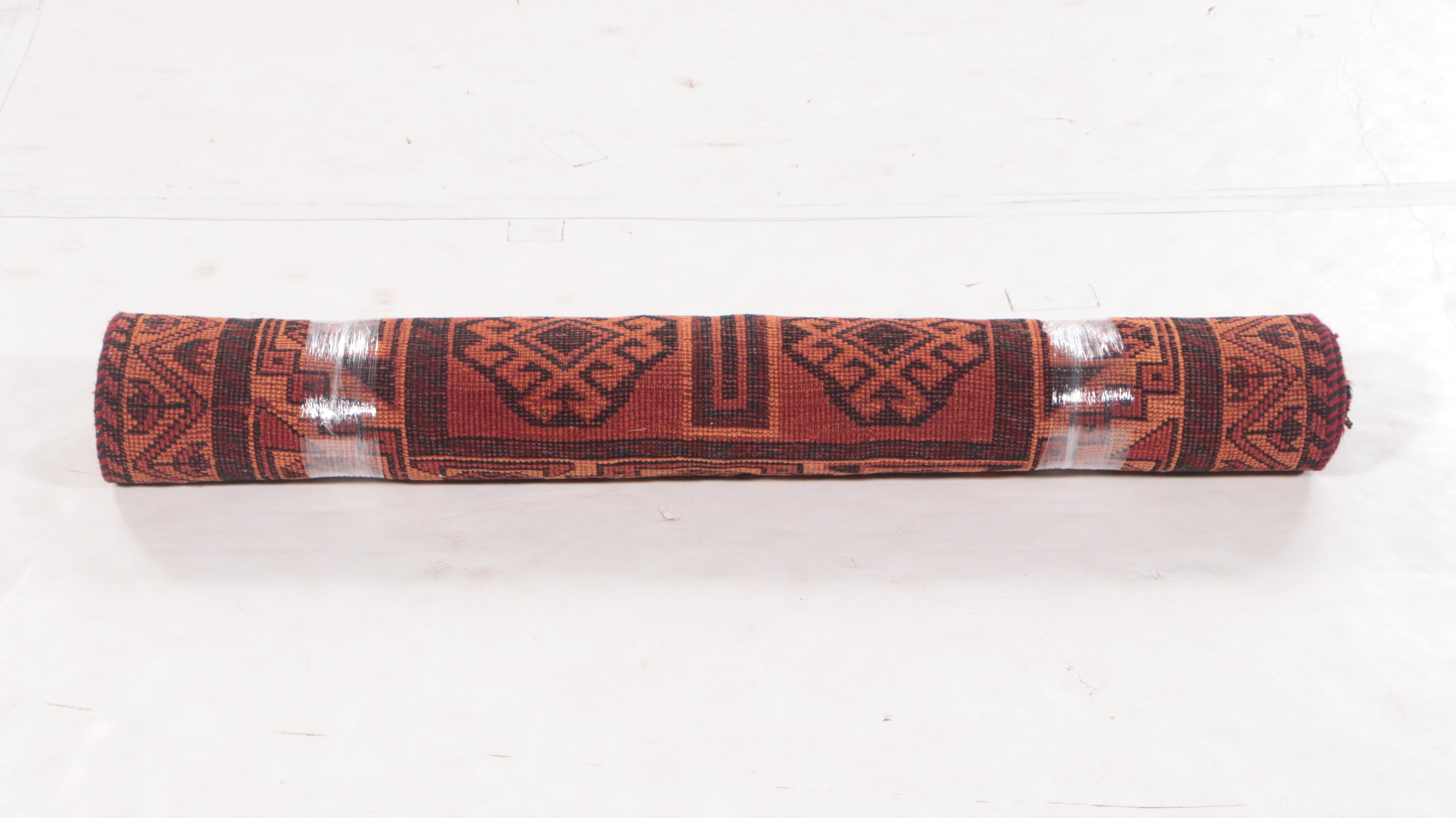 4' x 7'2 Hand-Knotted Persian Shiraz Area Rug