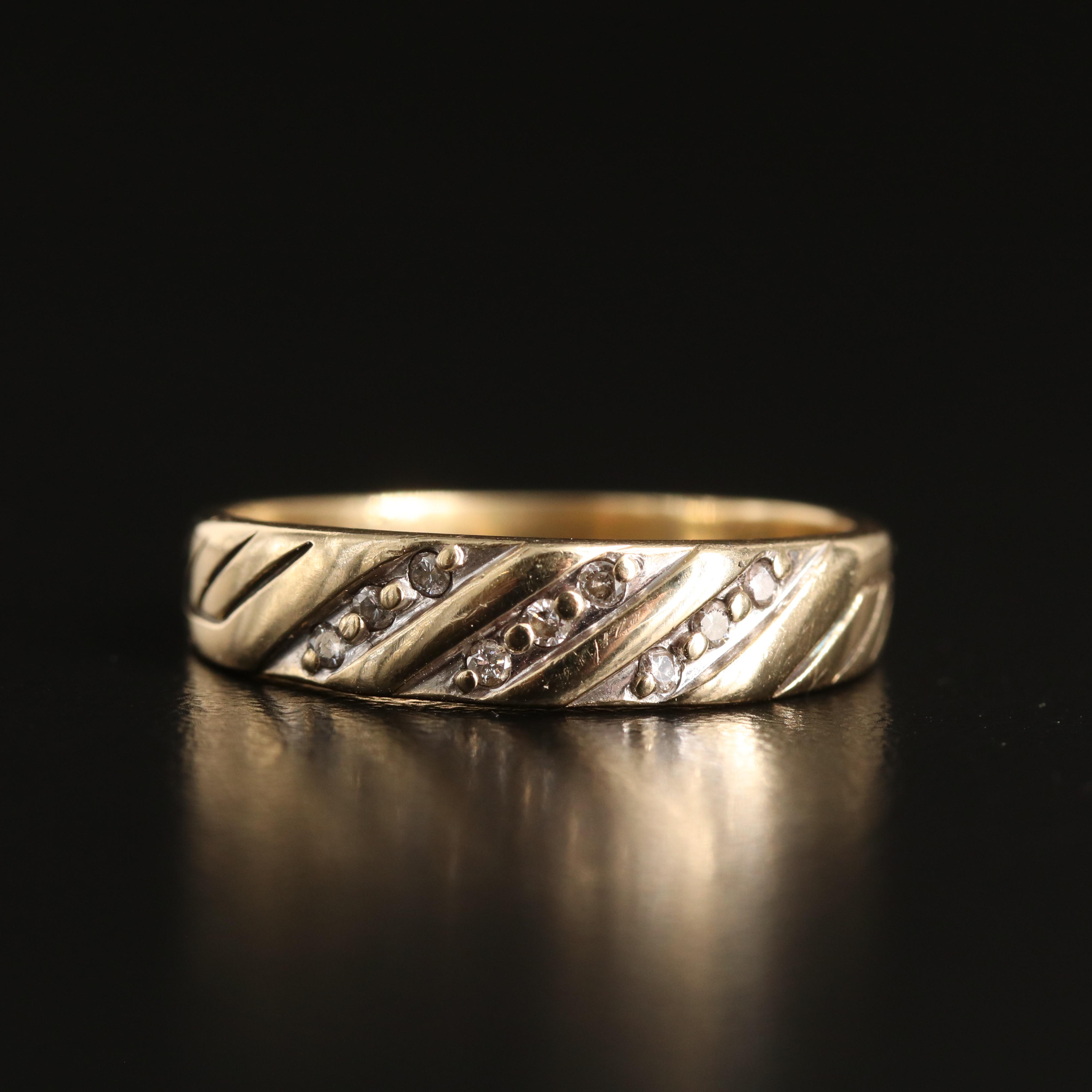 14K 0.10 CTW Diamond Band