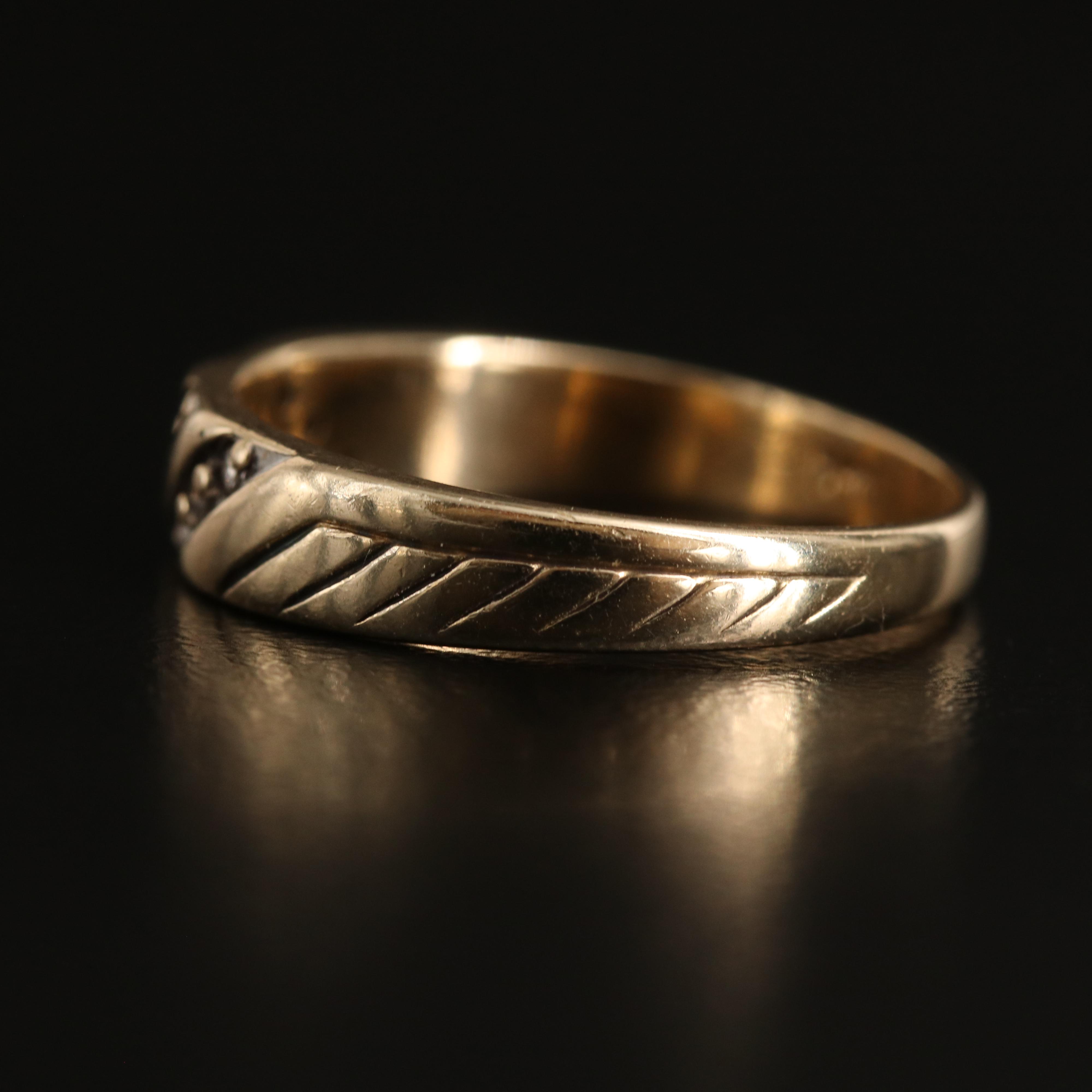 14K 0.10 CTW Diamond Band