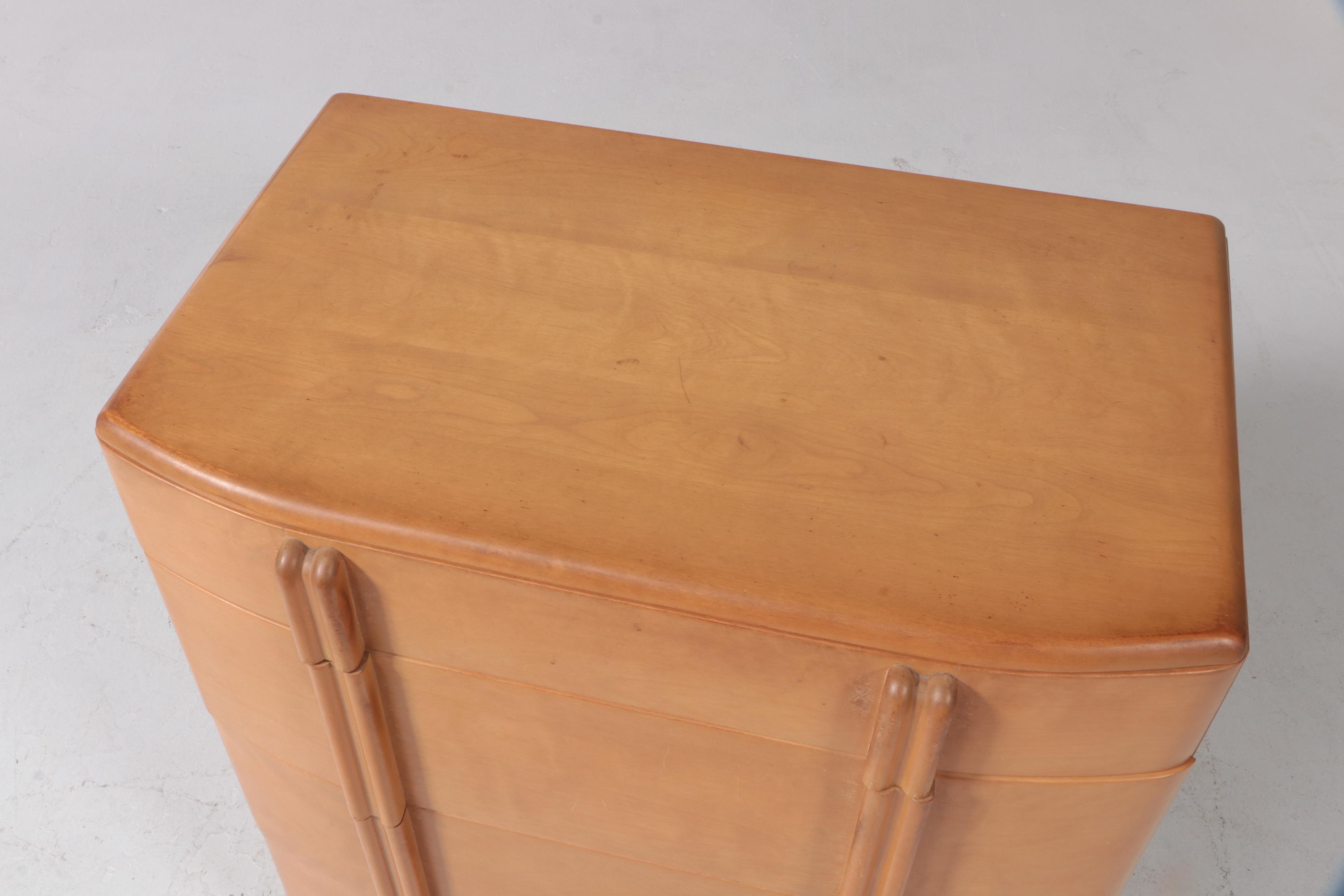 Heywood-Wakefield Mid Century Modern Five-Drawer Chest in Wheat Finish