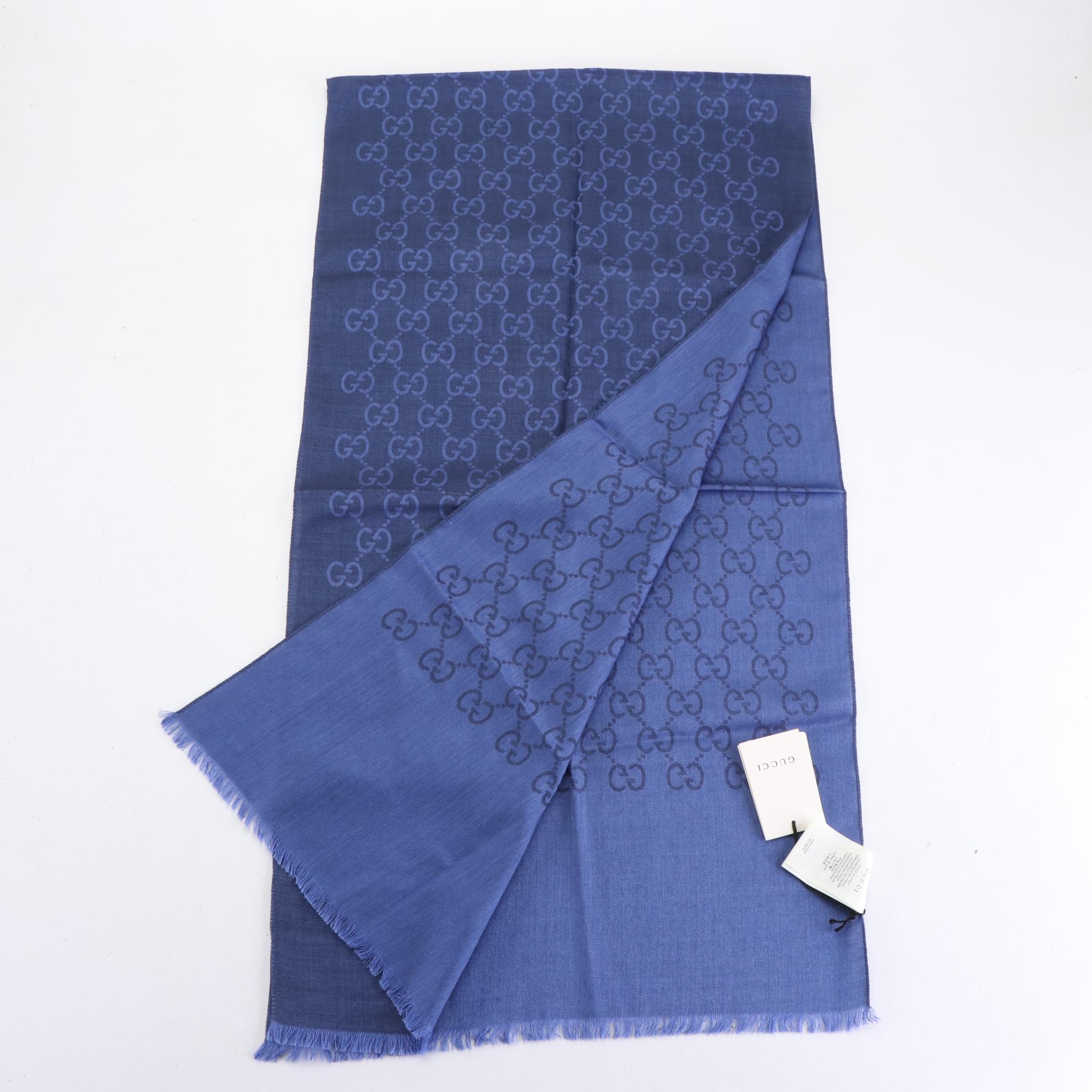 Gucci Lightweight Scarf in GG Pattern