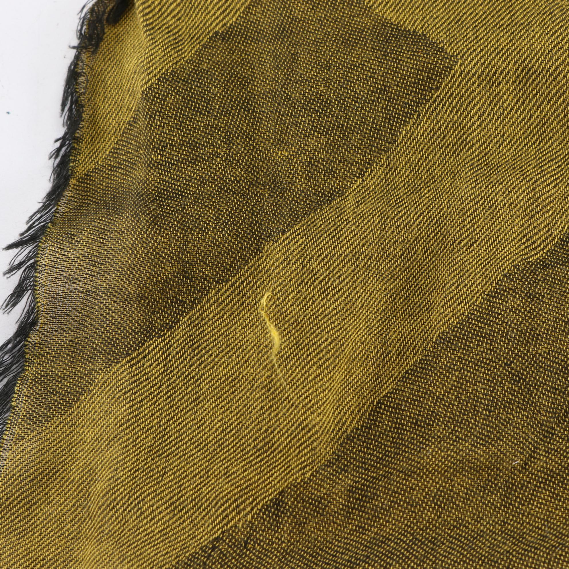 Burberry Lightweight Scarf in Plaid