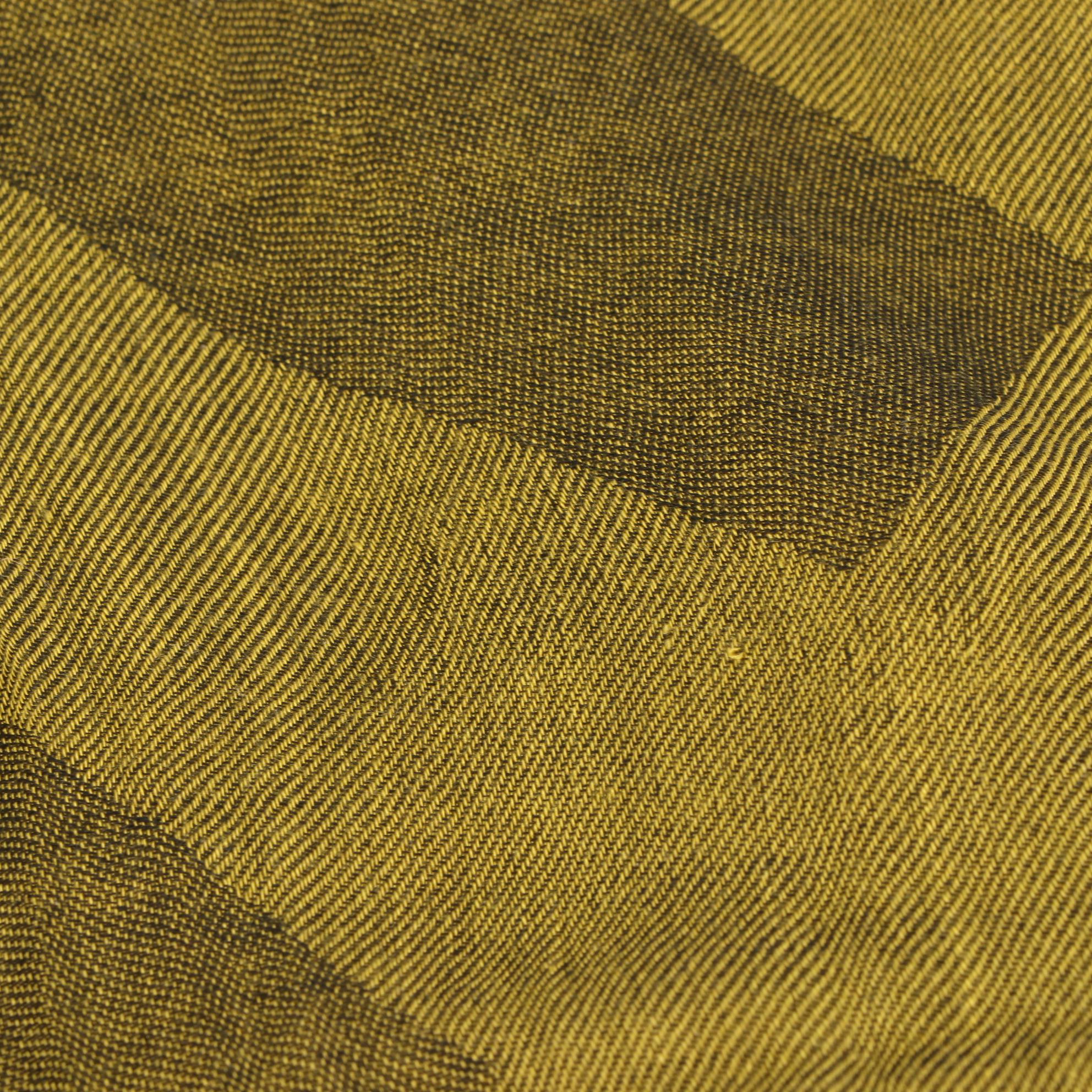 Burberry Lightweight Scarf in Plaid