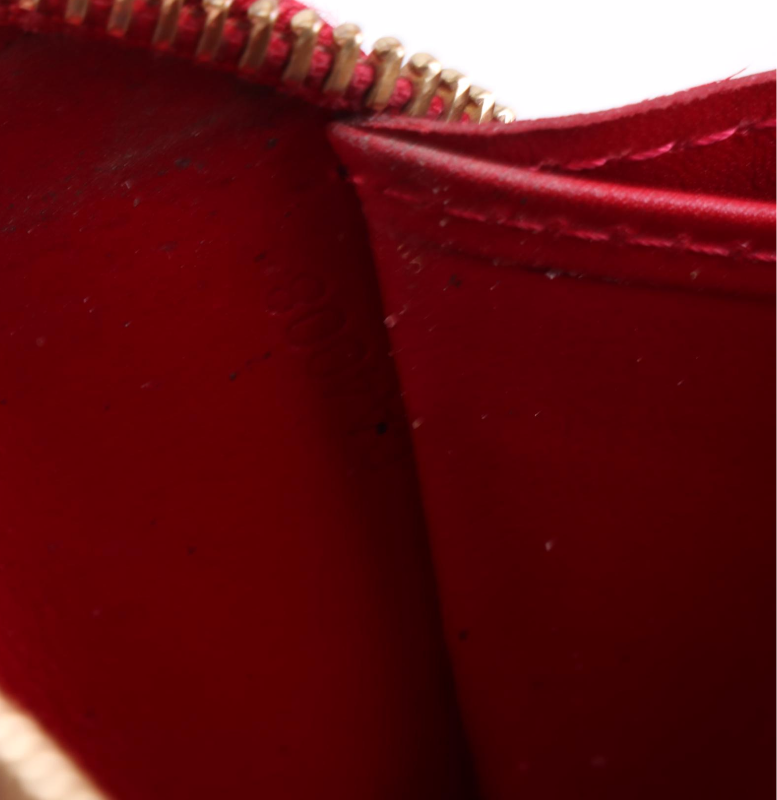 Louis Vuitton Zippy Wallet in Monogram Vernis