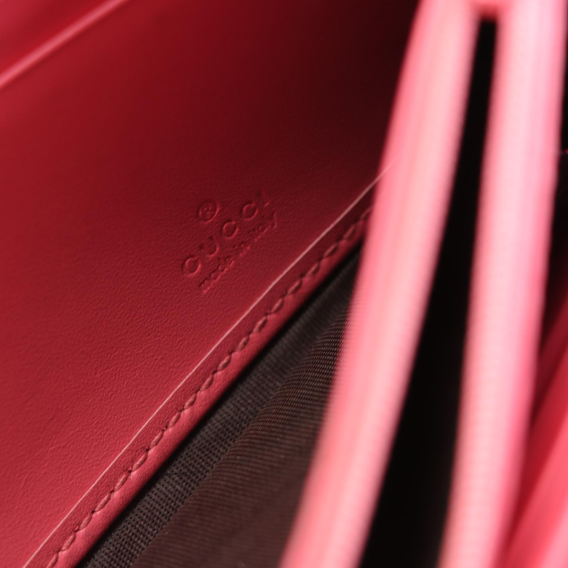 Gucci Continental Wallet in Pink Guccissima Leather